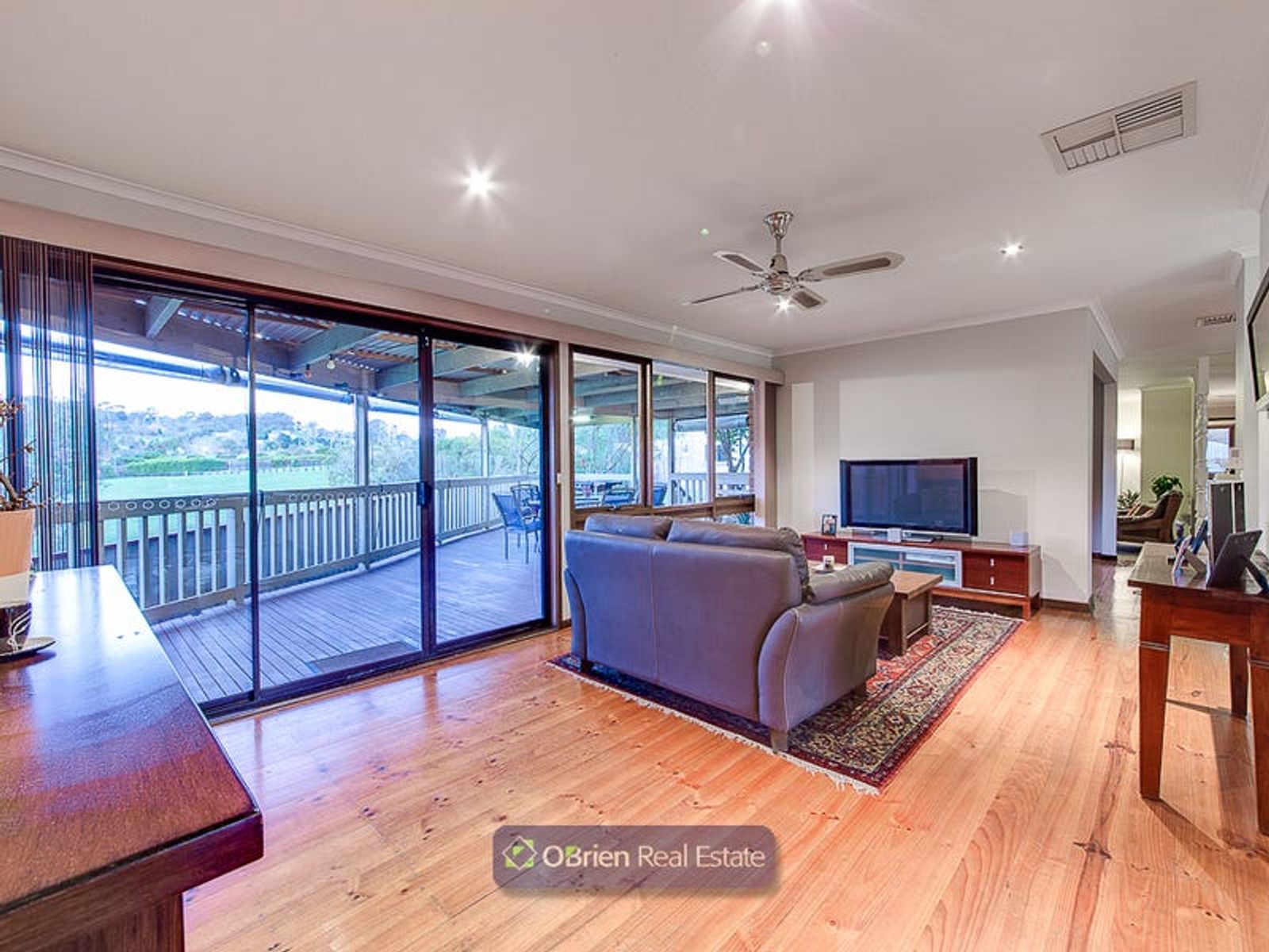 8 Redleap Court, Endeavour Hills, VIC 3802, Endeavour Hills - Thumbnail 2