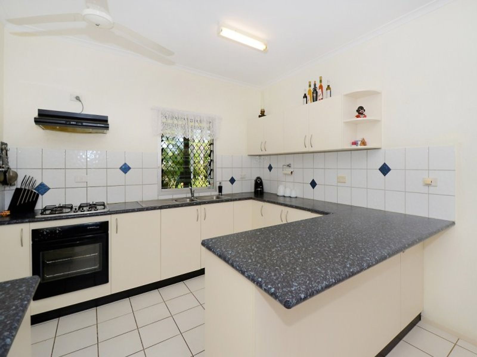 63 Henbury Avenue, Tiwi NT 0810, Tiwi - Thumbnail 4