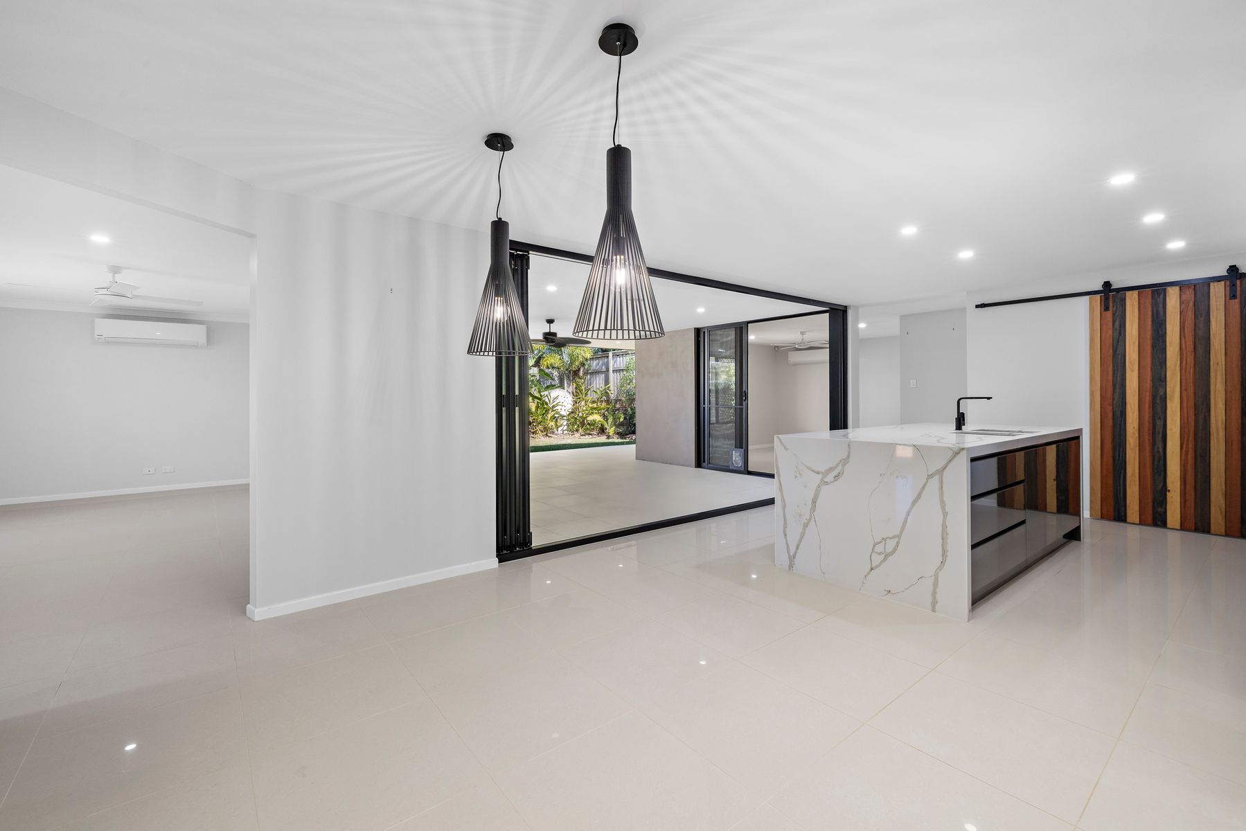 18 Attenborough Circuit, Redland Bay QLD 4165, Redland Bay - Thumbnail 7