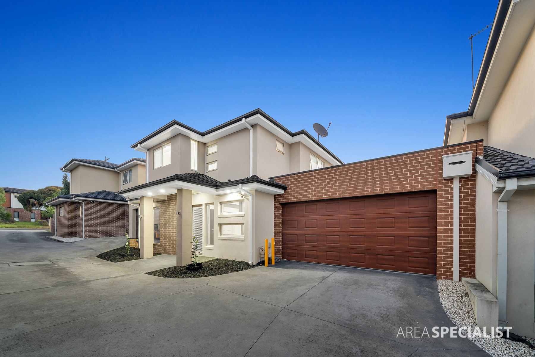 2/65 Somerville Road, Hampton Park, VIC 3976, Hampton Park - Thumbnail 2