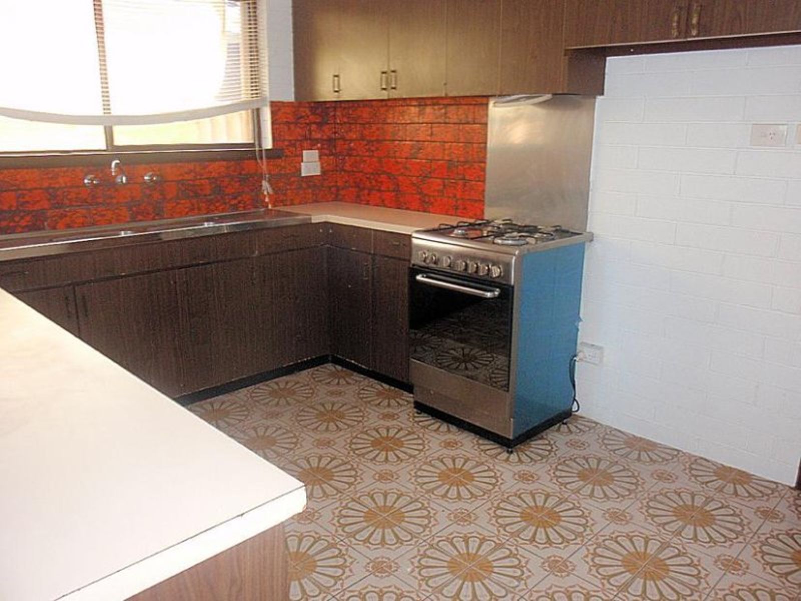 210 Thirteenth Street, Mildura - Thumbnail 2