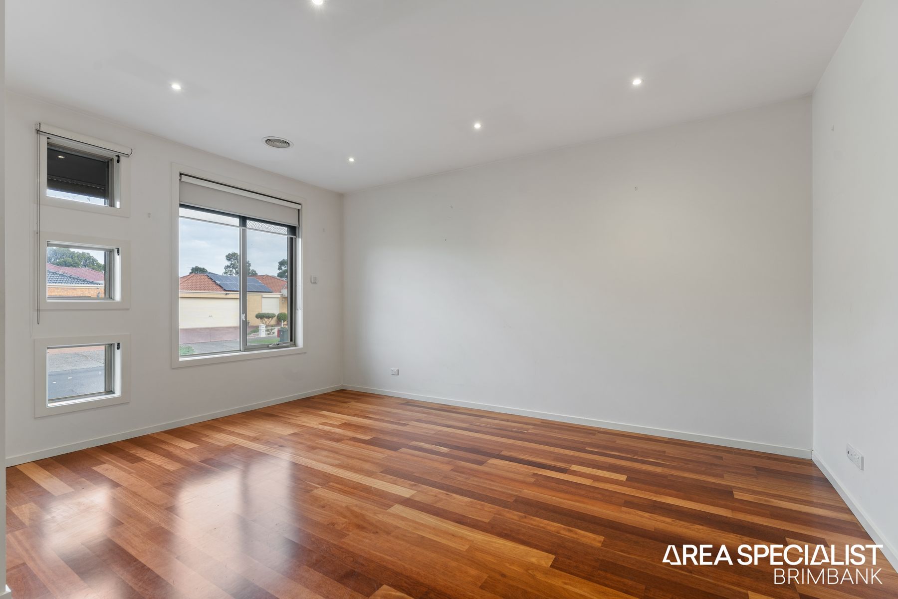 2 Drystone Crescent, Cairnlea, Cairnlea - Thumbnail 5