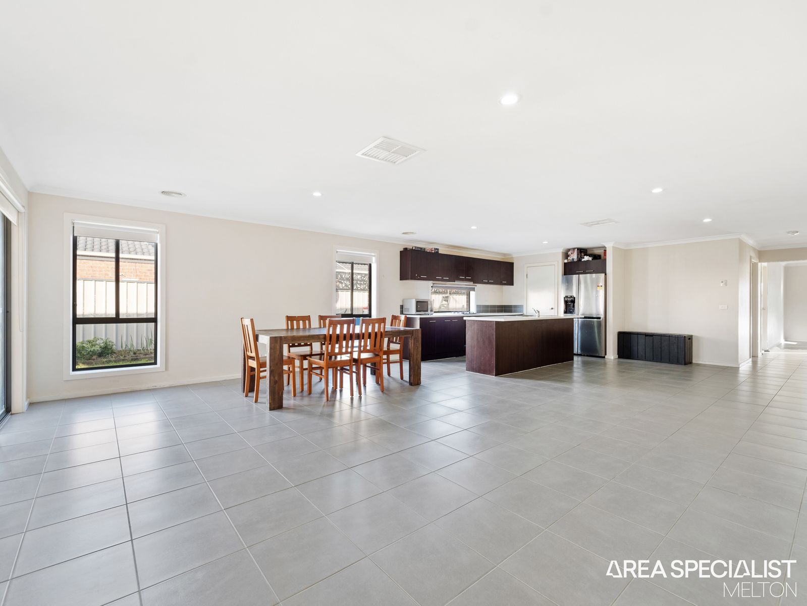 9 Banker Street, Kurunjang, VIC 3337, Kurunjang - Thumbnail 3