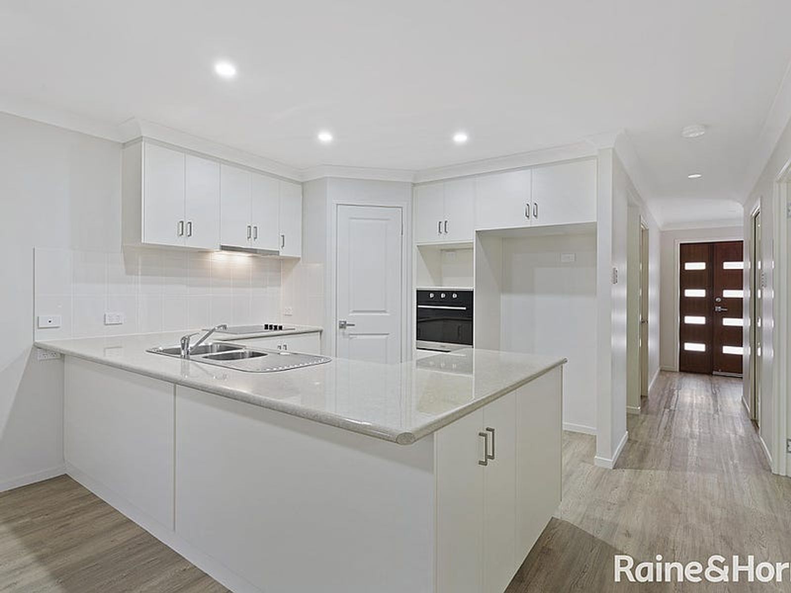 1/16 Whitefield Street, Glenvale QLD 4350, Glenvale - Thumbnail 3