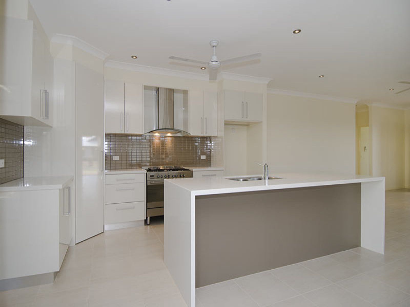 54 Yirra Crescent, Rosebery NT 0832, Rosebery - Thumbnail 5