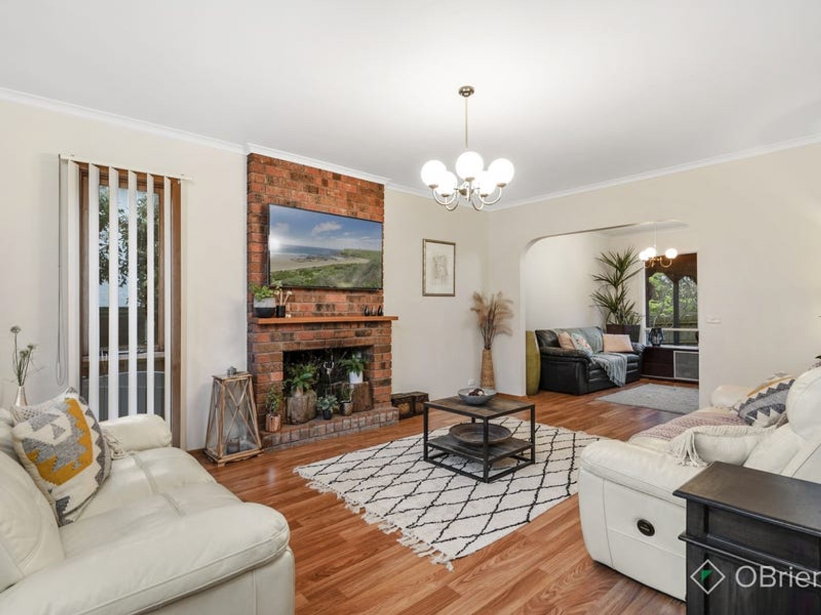 19 Huxley Crescent, Endeavour Hills, VIC 3802, Endeavour Hills - Thumbnail 4
