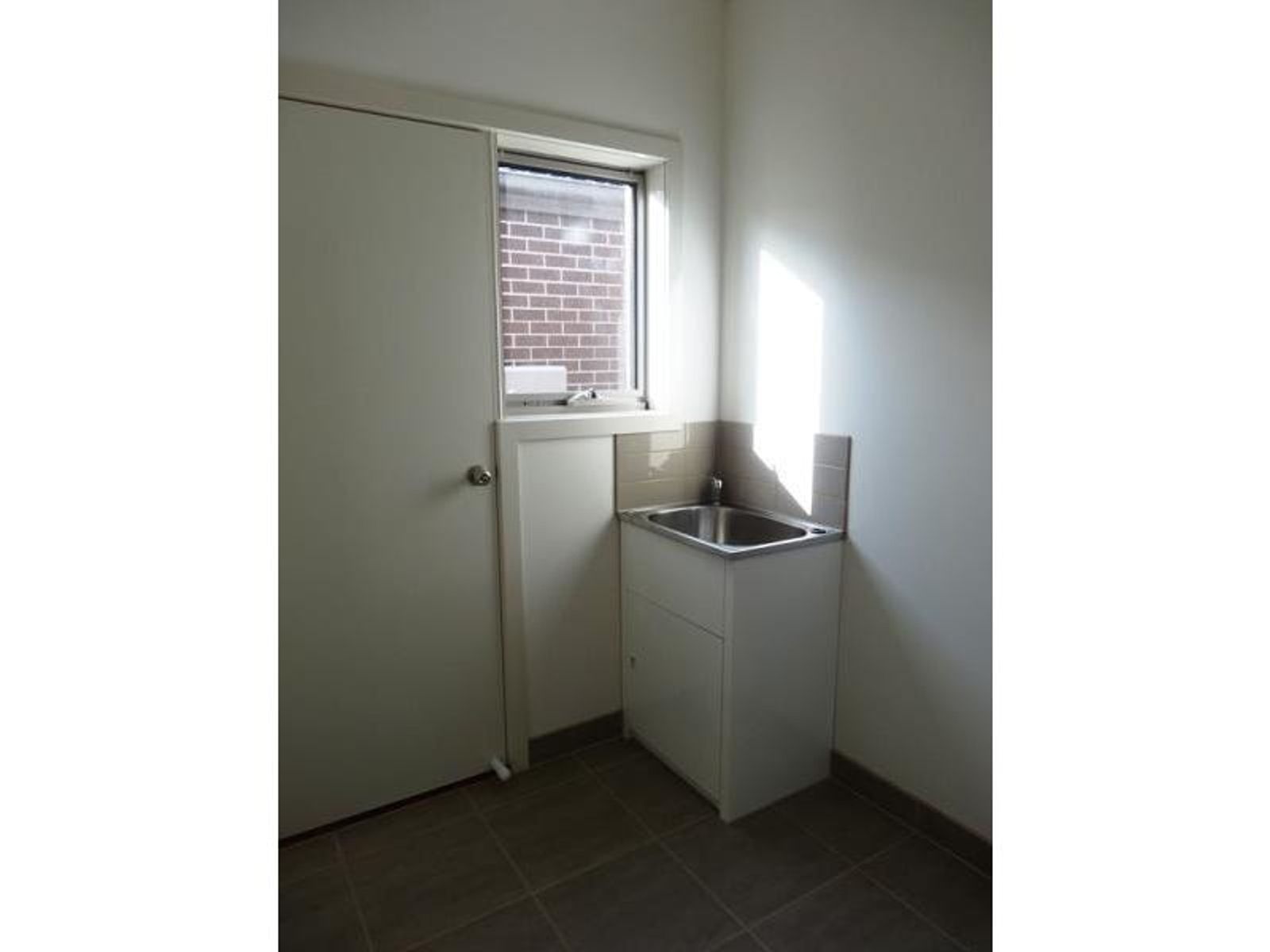 2/9B Barry Street, Maddingley VIC 3340, Maddingley - Thumbnail 7