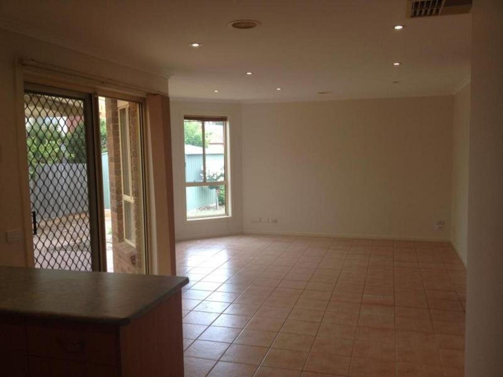 4 Southern Cross Drive, Roxburgh Park - Thumbnail 3