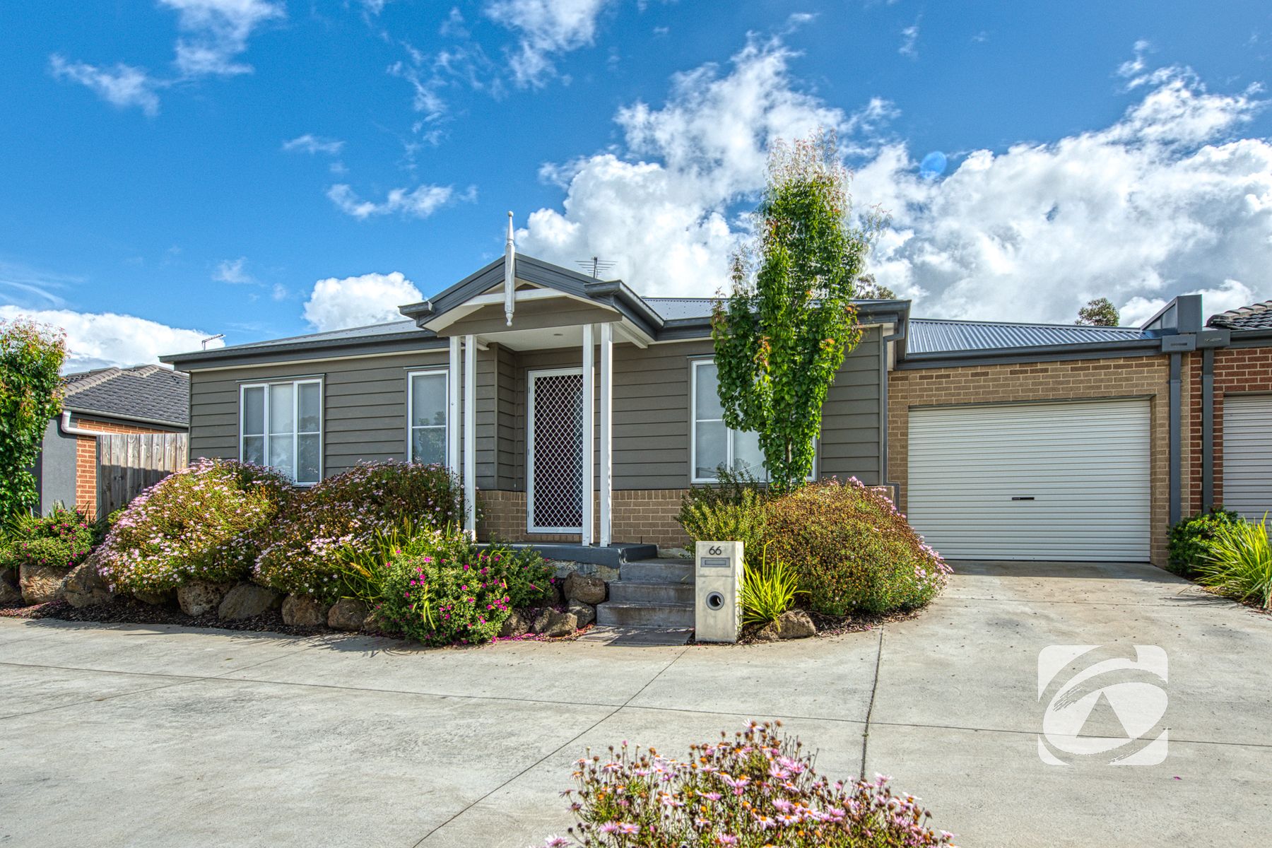 66 Coach Circuit, Pakenham, VIC 3810, Pakenham - Thumbnail 3