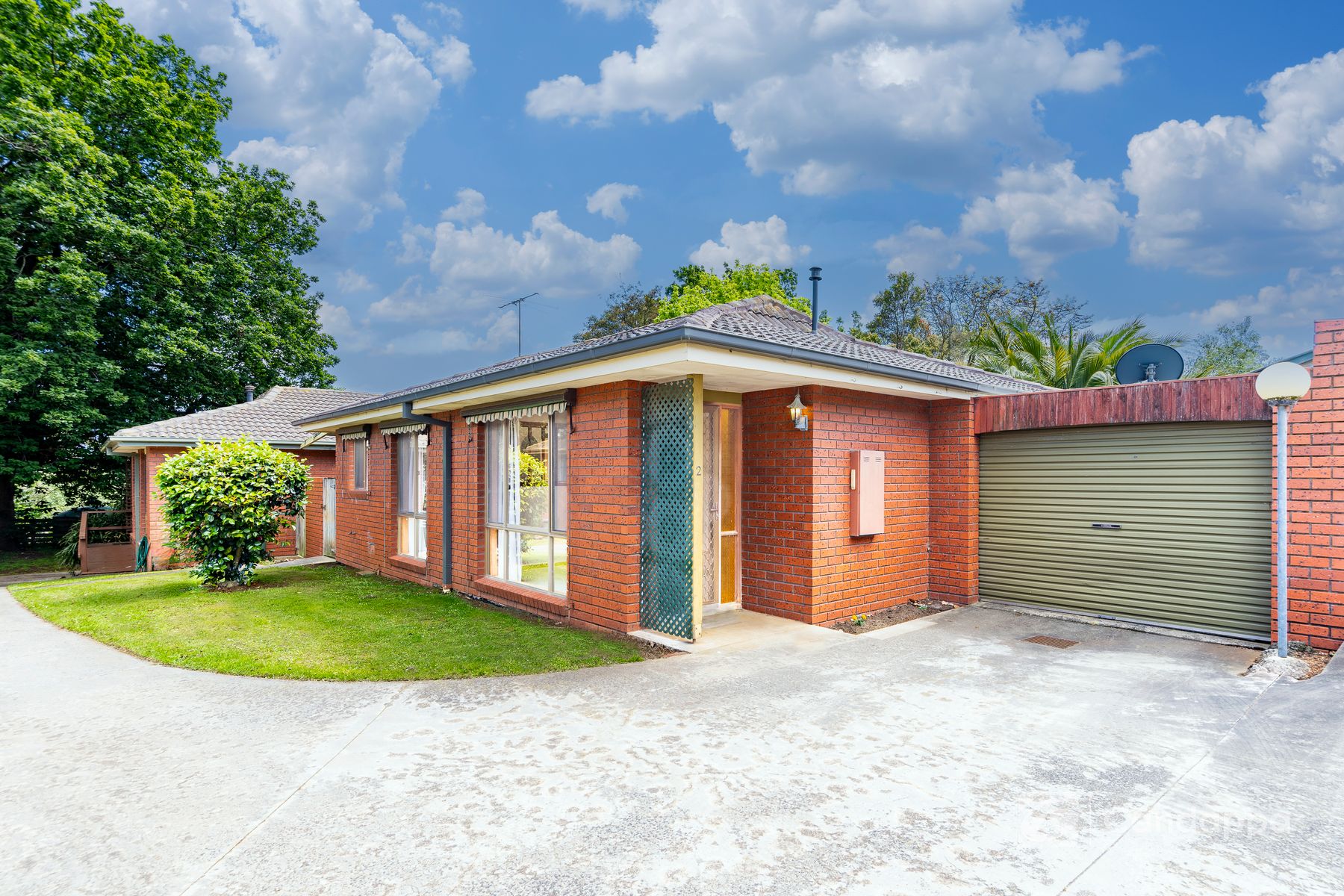 2/33 Albert Road, Drouin VIC 3818, Drouin - Thumbnail 2