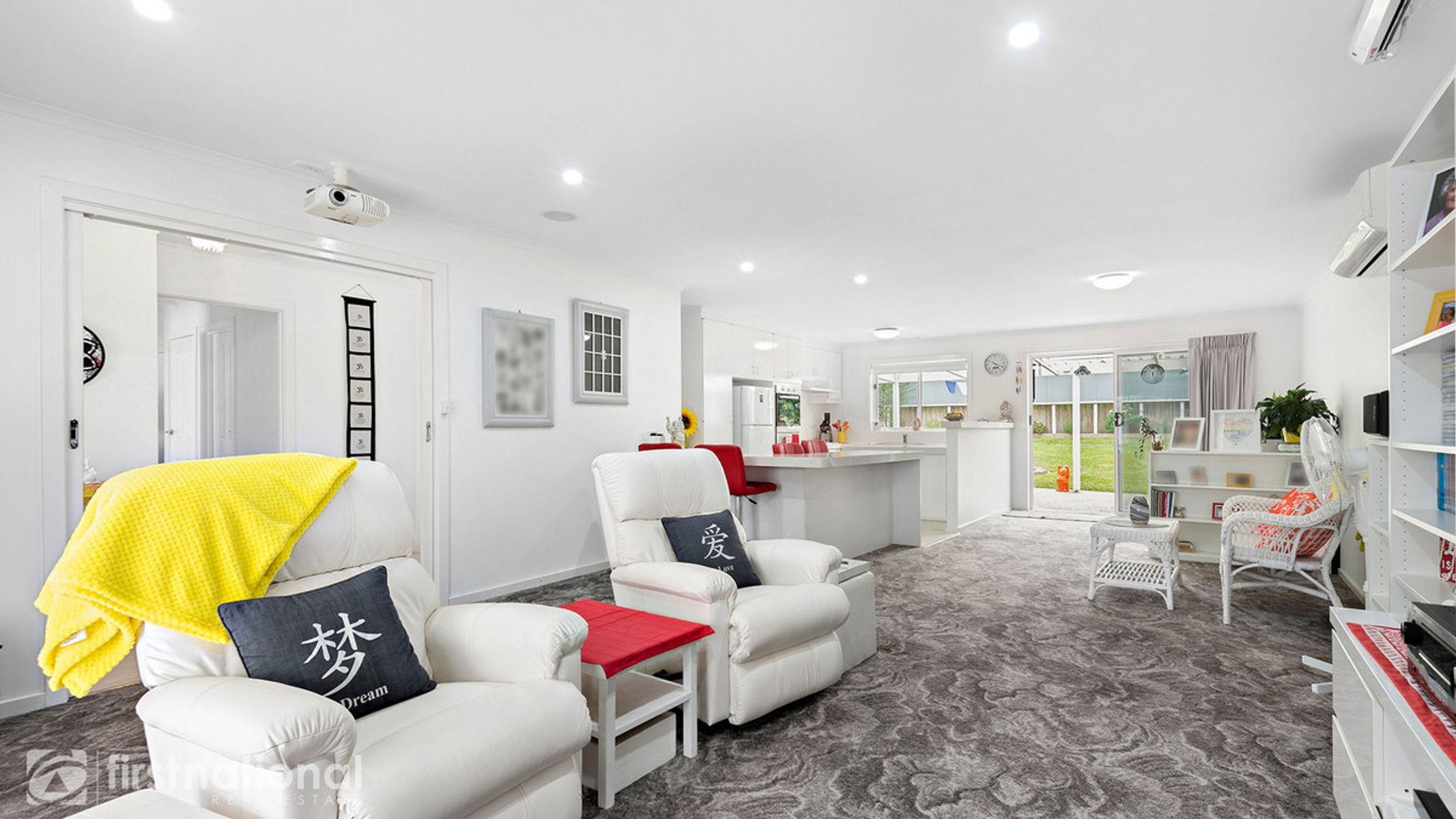 16 Somerset Drive, Warragul, VIC 3820, Warragul - Thumbnail 2