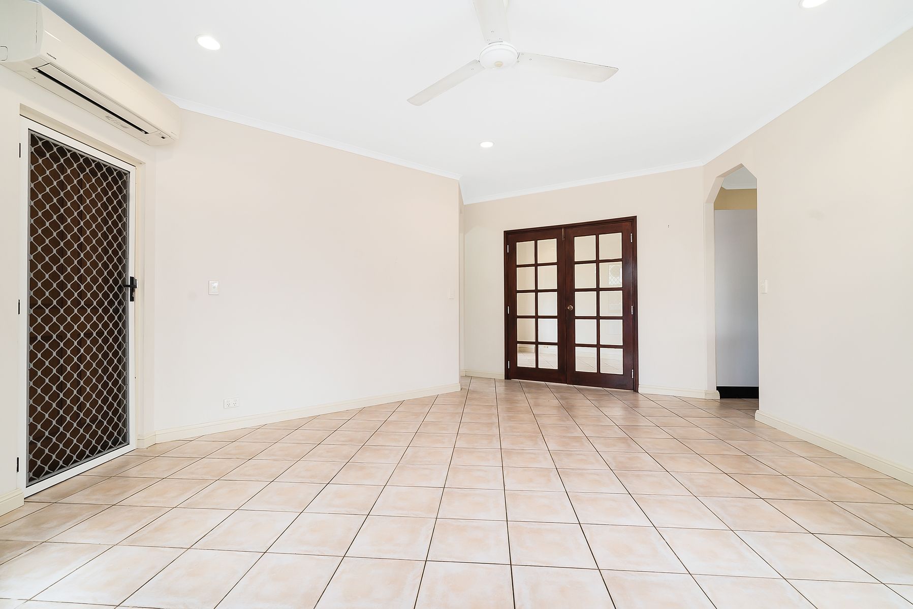 11 Lancewood Street, Rosebery NT 0832, Rosebery - Thumbnail 4