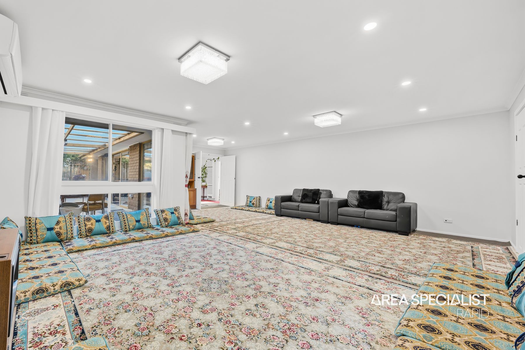 1/214 Sladen Street, Cranbourne, Cranbourne - Thumbnail 3