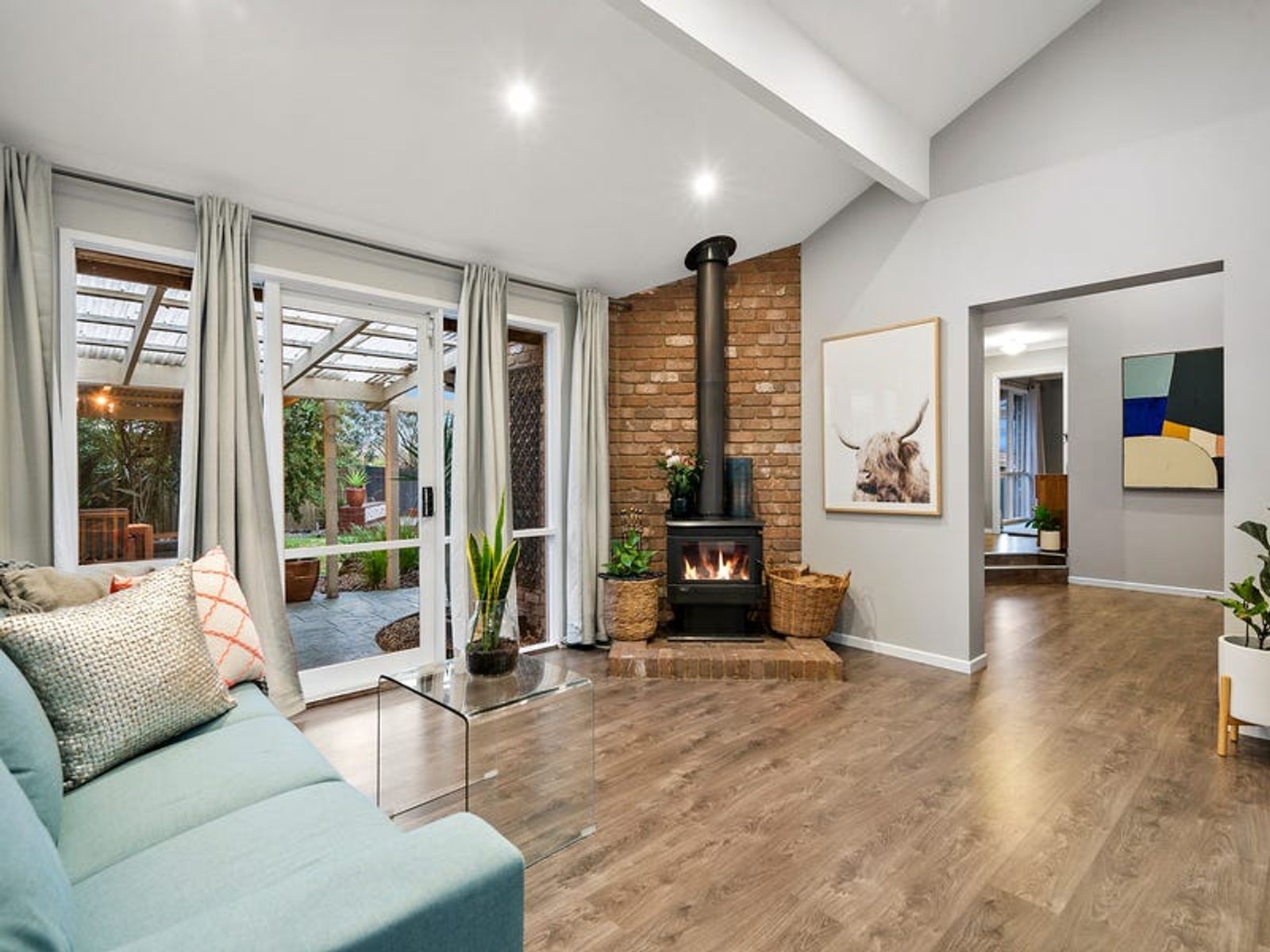 11 Rolland Court, Endeavour Hills, VIC 3802, Endeavour Hills - Thumbnail 2