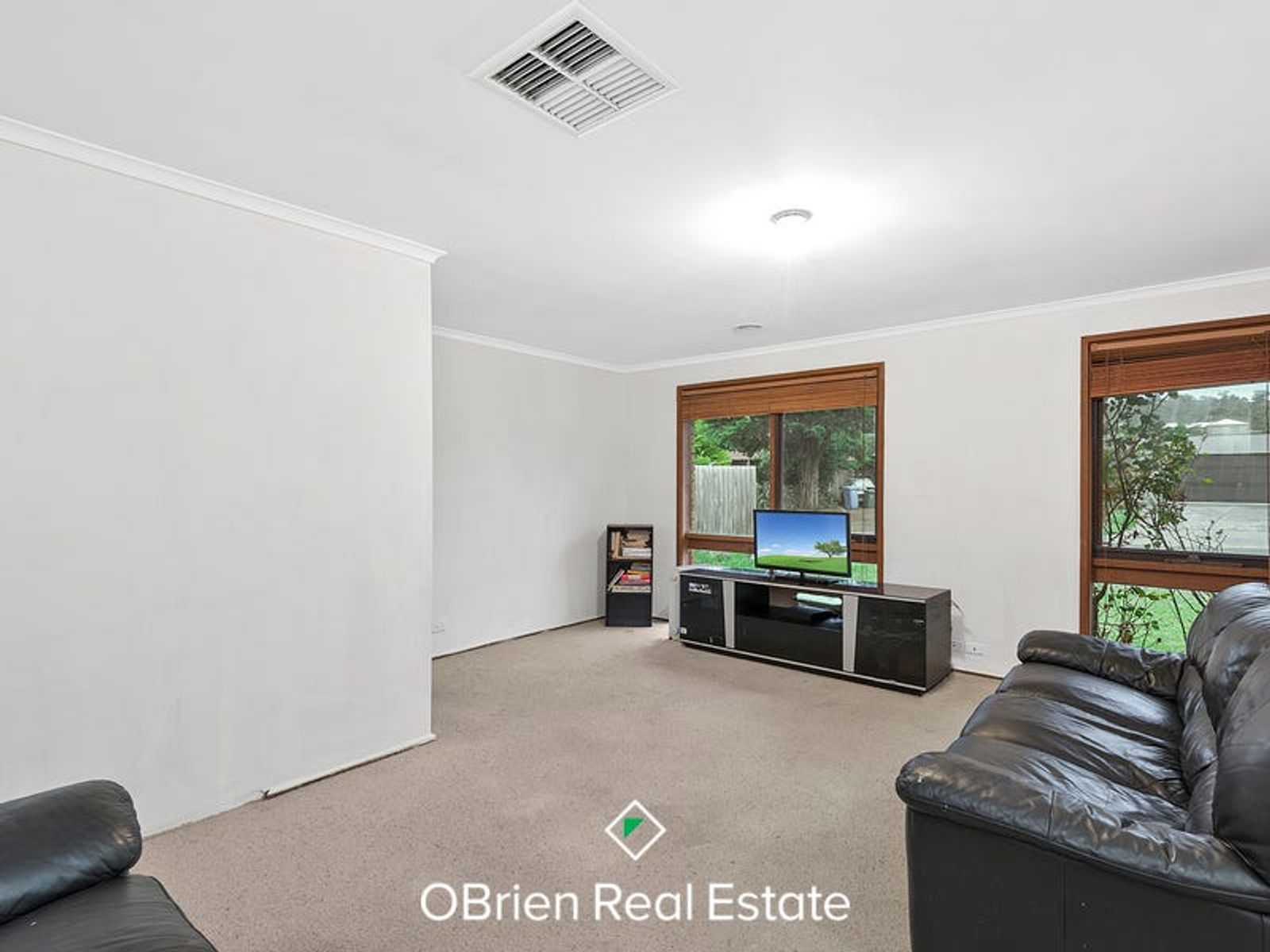 8 Kinloch Gardens, Endeavour Hills, VIC 3802, Endeavour Hills - Thumbnail 4