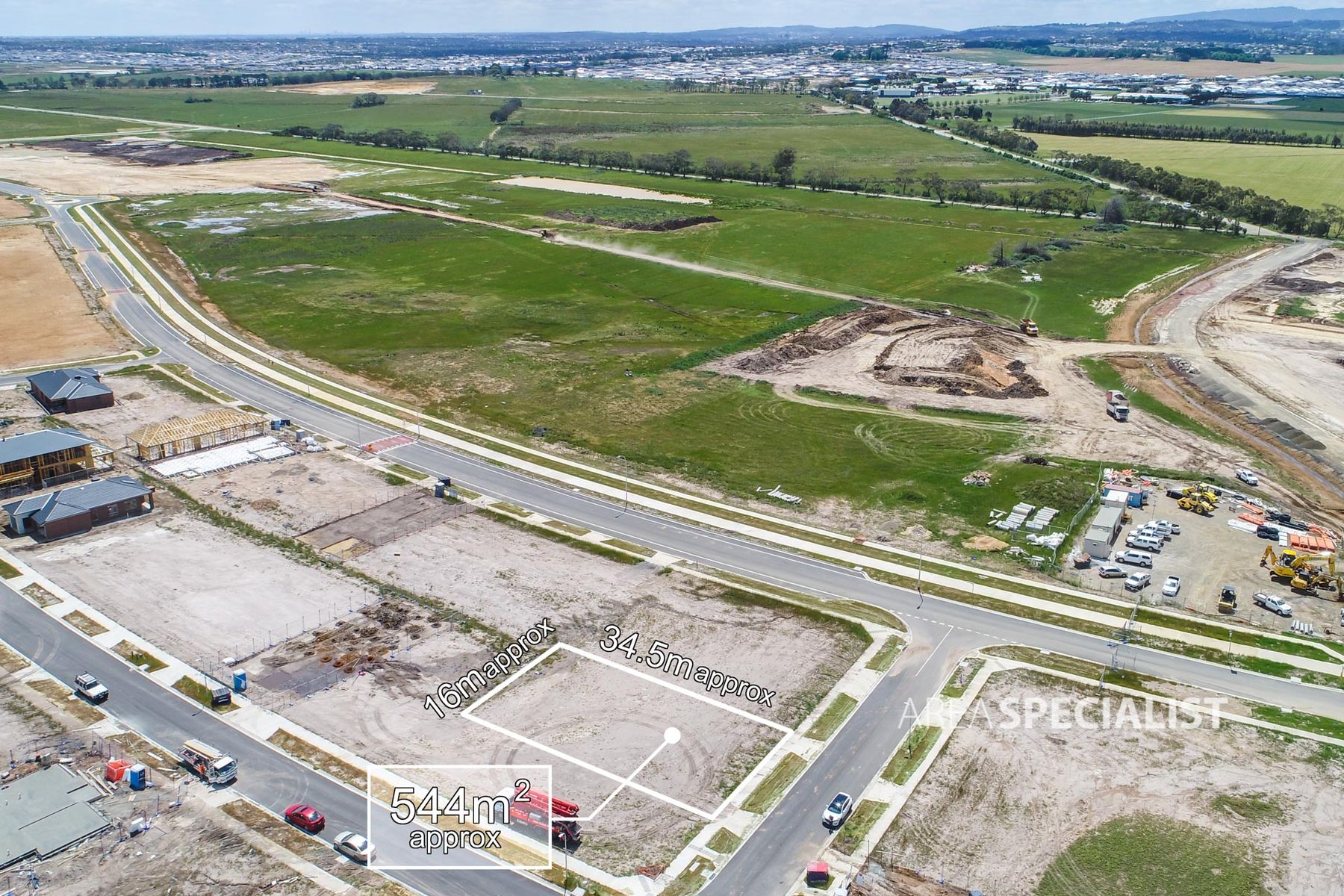 6 Shimar Street, Clyde North, VIC 3978, Clyde North - Thumbnail 3