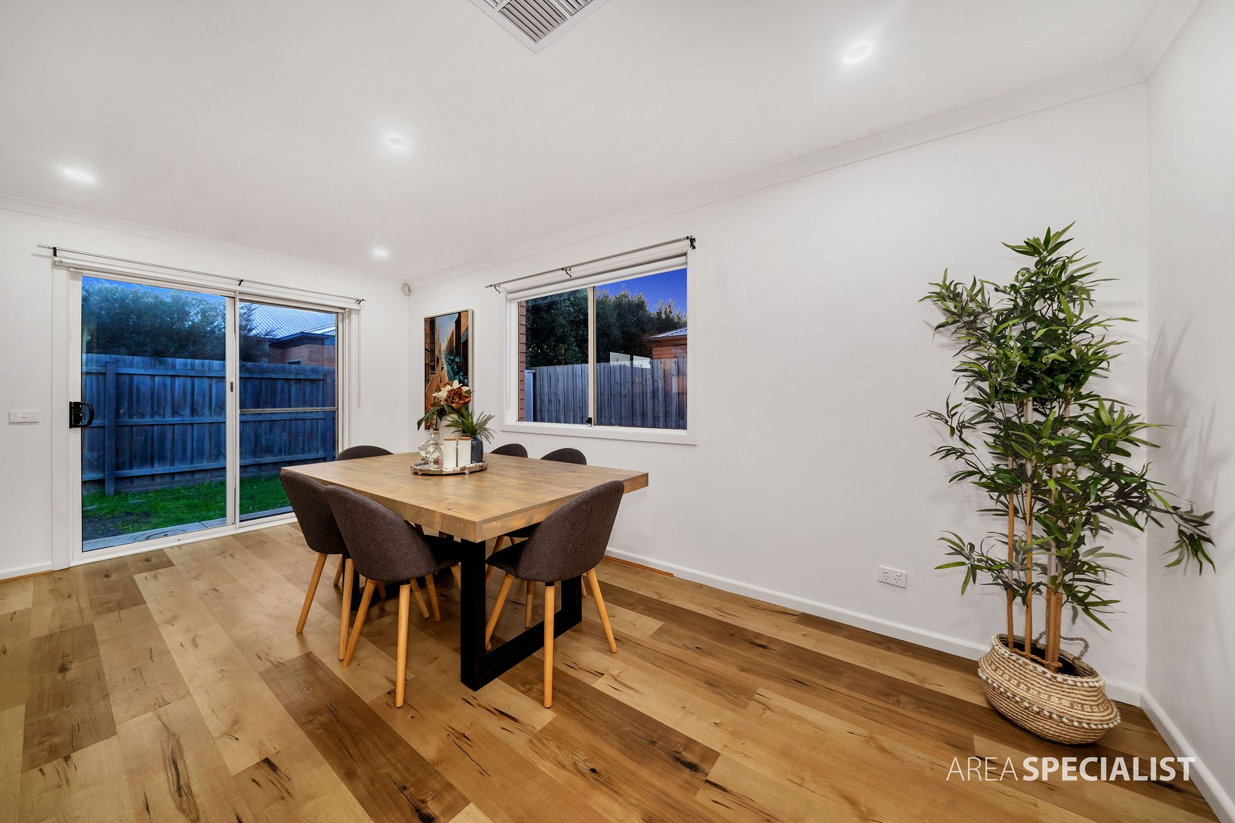 43 Calais Circuit, Cranbourne West, VIC 3977, Cranbourne West - Thumbnail 7