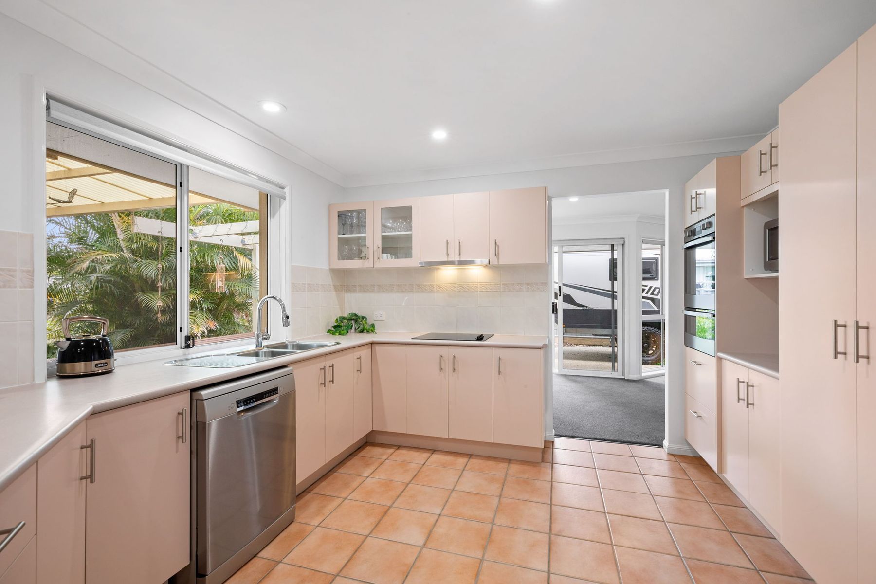 18 James Cook Drive, Sippy Downs QLD 4556, Sippy Downs - Thumbnail 2