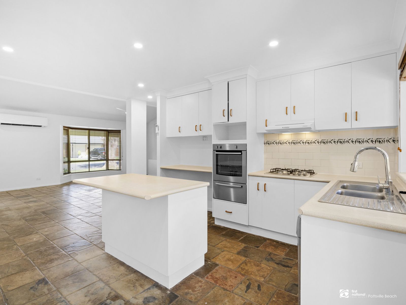 25 McKenzie Avenue, Pottsville NSW 2489, Pottsville - Thumbnail 4