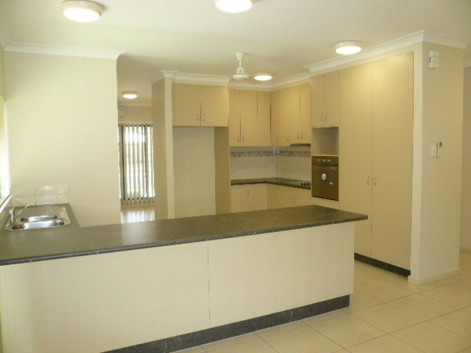 Contact Agent, Rosebery NT 0832, Rosebery - Thumbnail 2