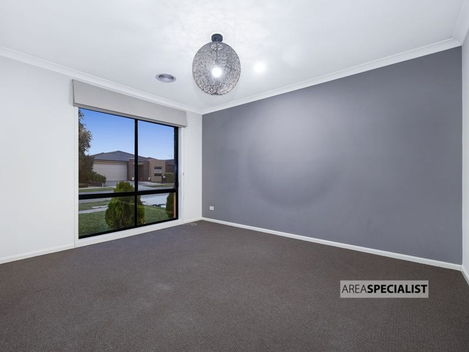 14 VALENCIA CCT, Cranbourne, VIC 3977, Cranbourne - Thumbnail 4