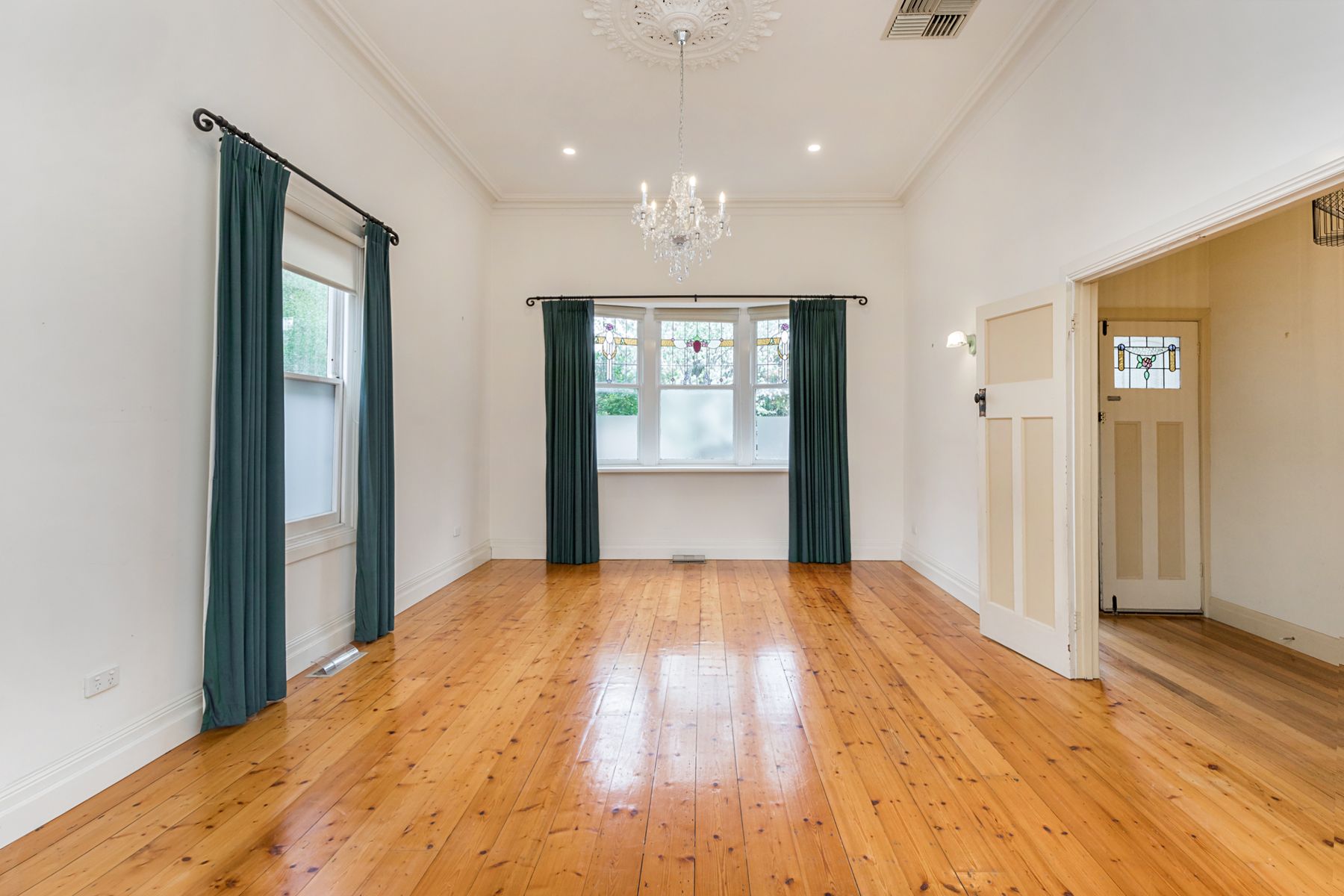 118 Brougham Street, Bendigo VIC 3550, Bendigo - Thumbnail 2