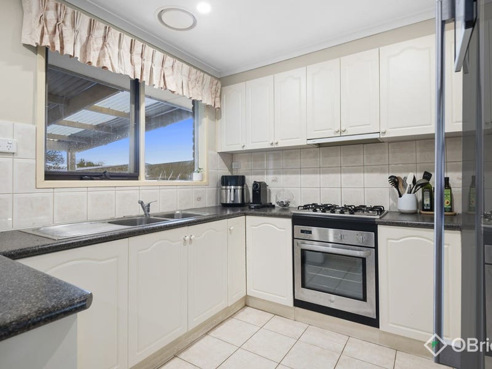 61 Mildura Crescent, Endeavour Hills, VIC 3802, Endeavour Hills - Thumbnail 3