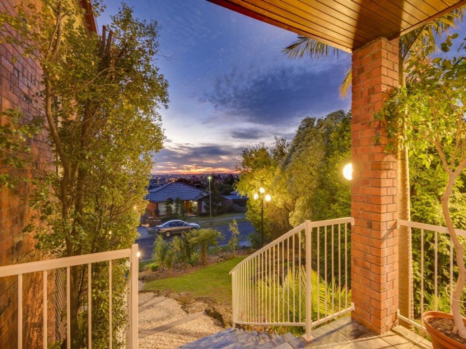 9 Gray Close, Endeavour Hills, VIC 3802, Endeavour Hills - Thumbnail 2