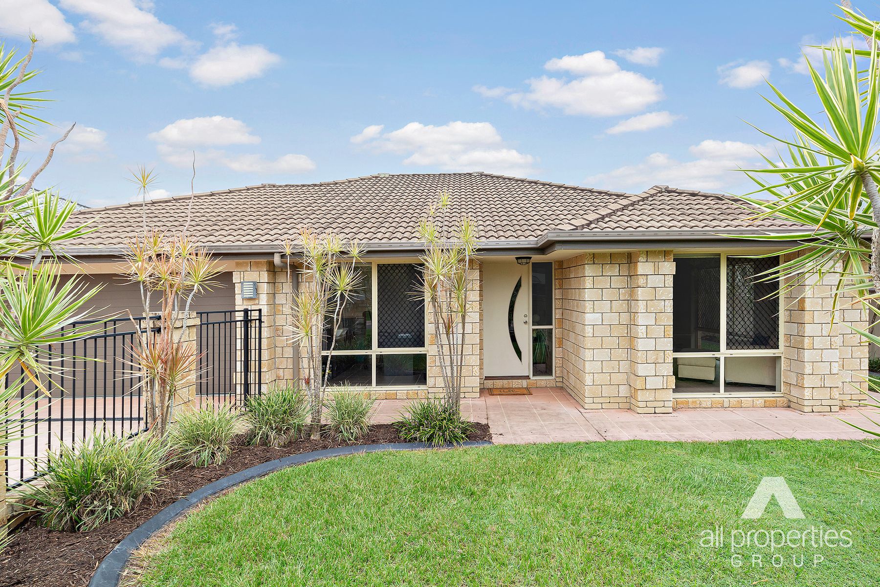 19 May Street, Parkinson QLD 4115, Parkinson - Image 1