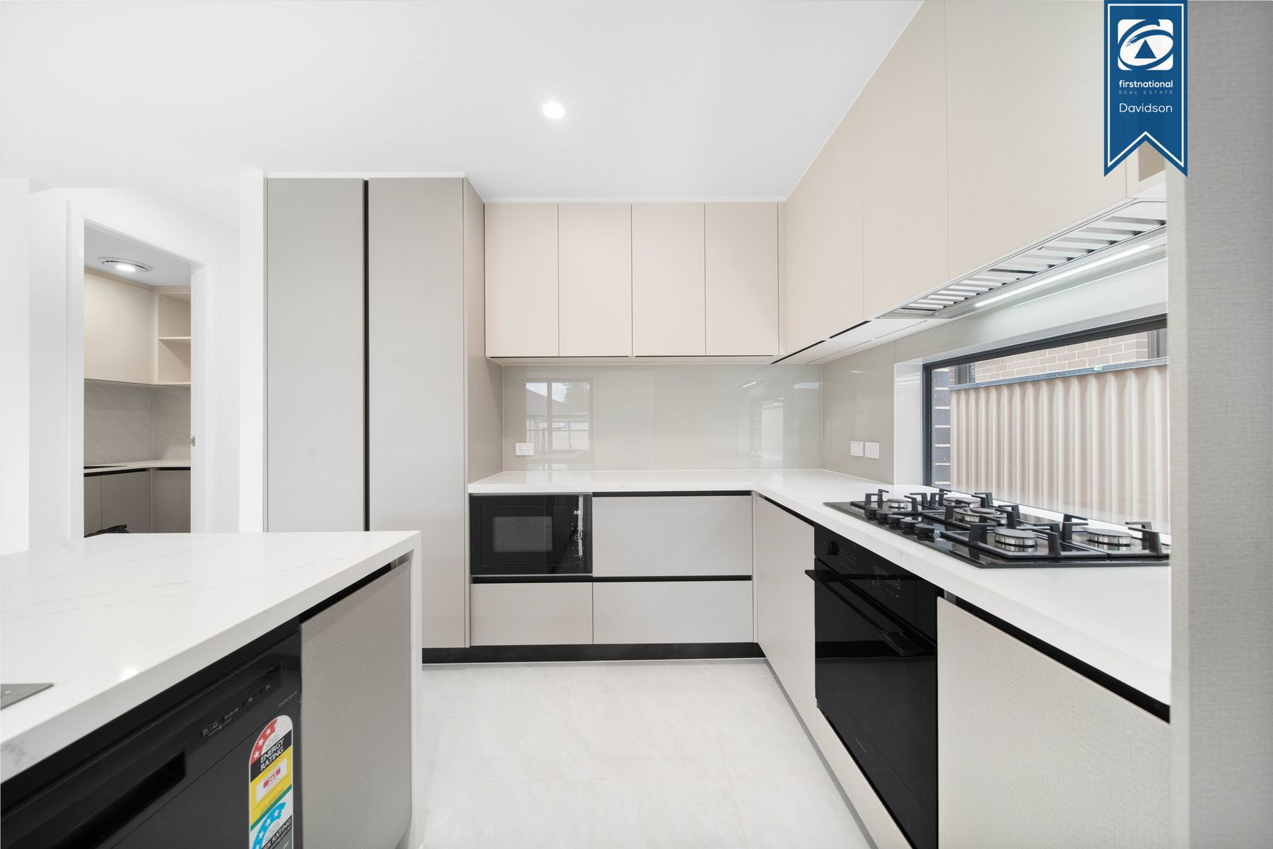 49B Huon Crescent, Holsworthy NSW 2173, Holsworthy - Thumbnail 4