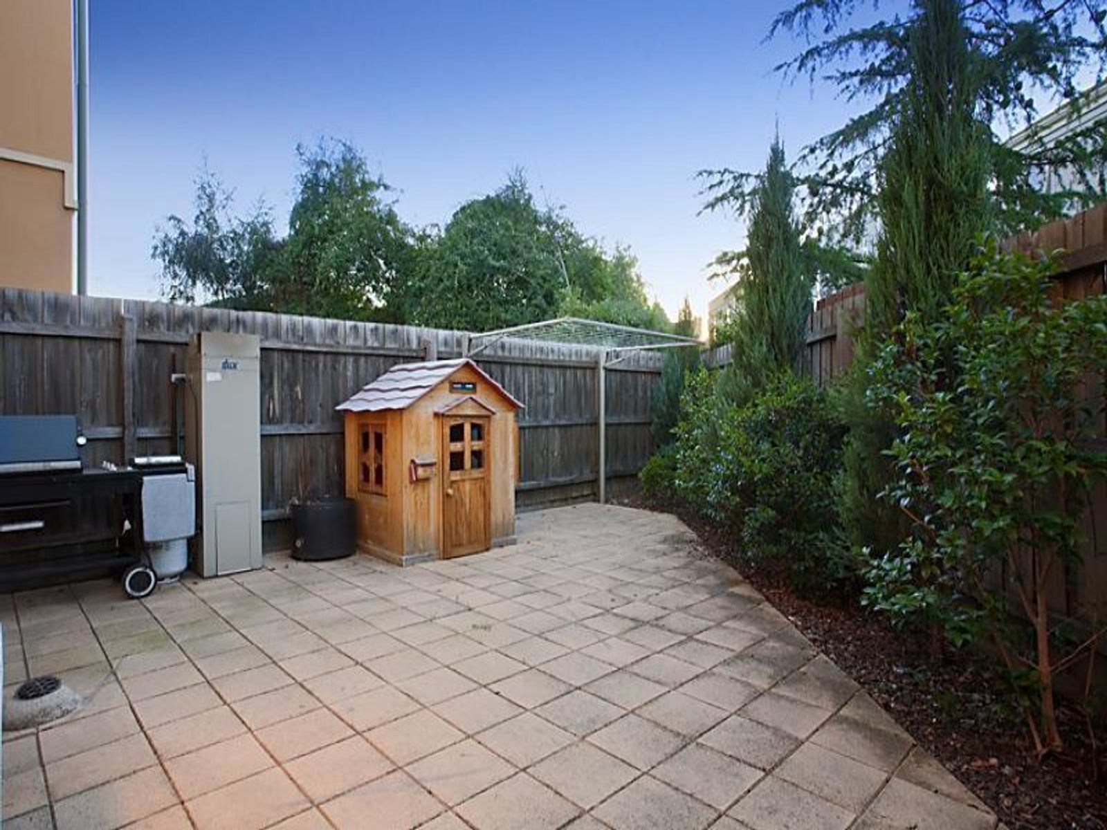 18 Cakebread Mews, Kensington - Thumbnail 8