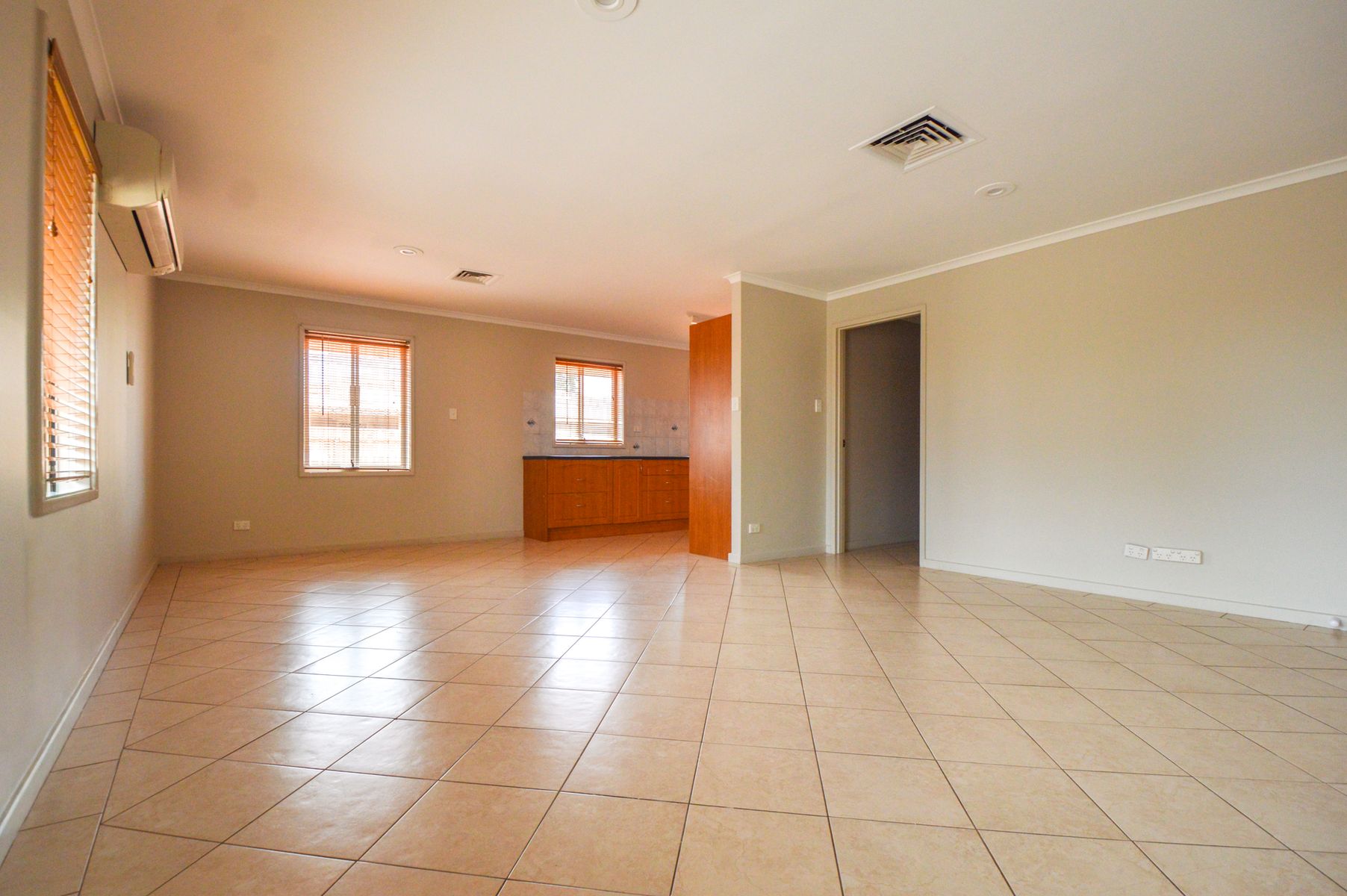 10 Lovell Way, South Hedland WA 6722, South Hedland - Thumbnail 5