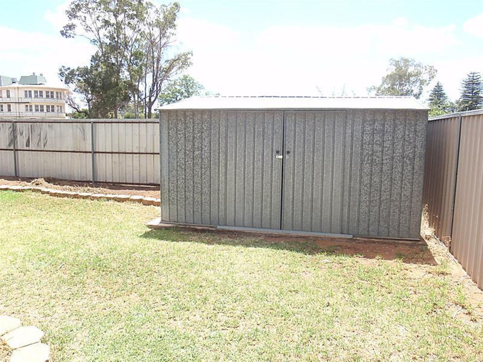 16 Rosemont Avenue, Mildura - Thumbnail 5