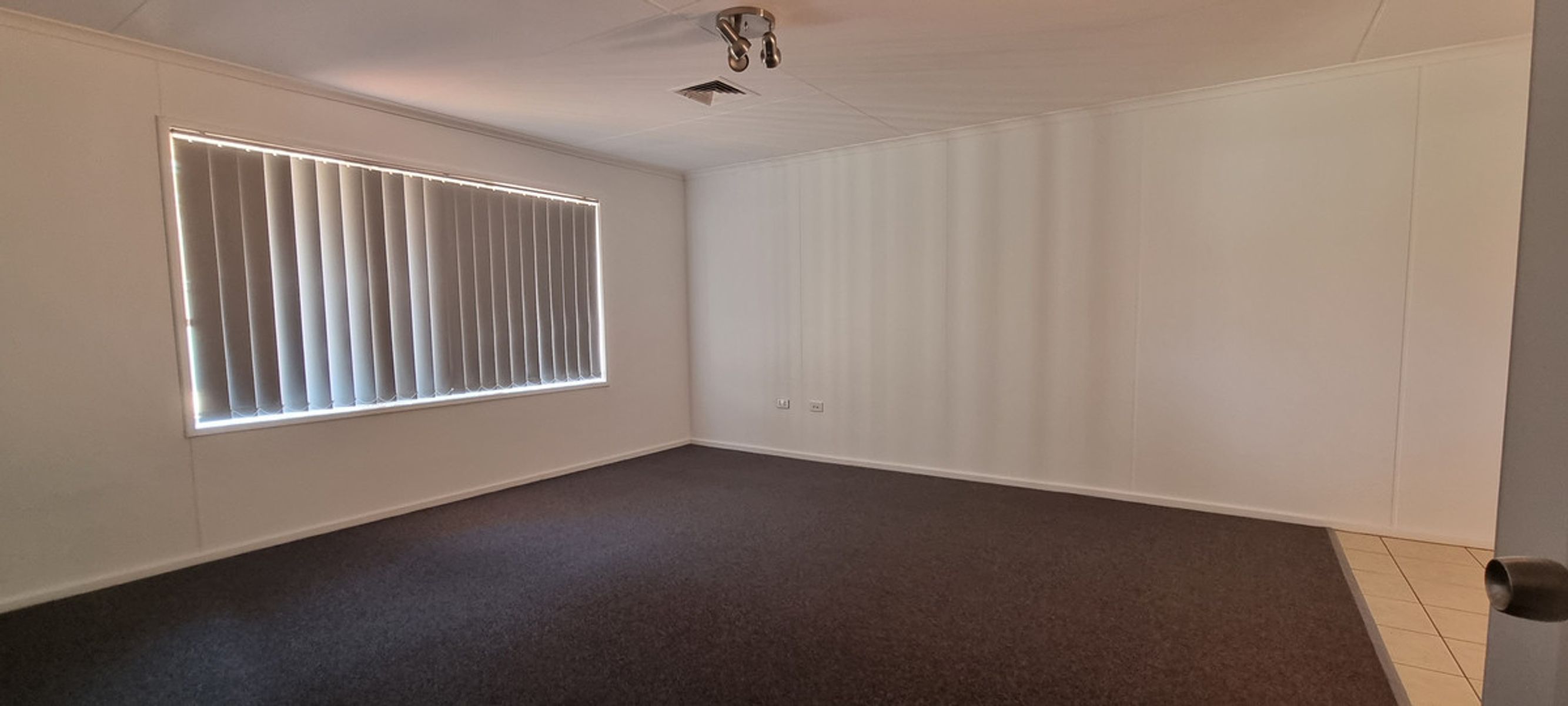 2 Nicholls Place, Newman WA 6753, Newman - Thumbnail 4