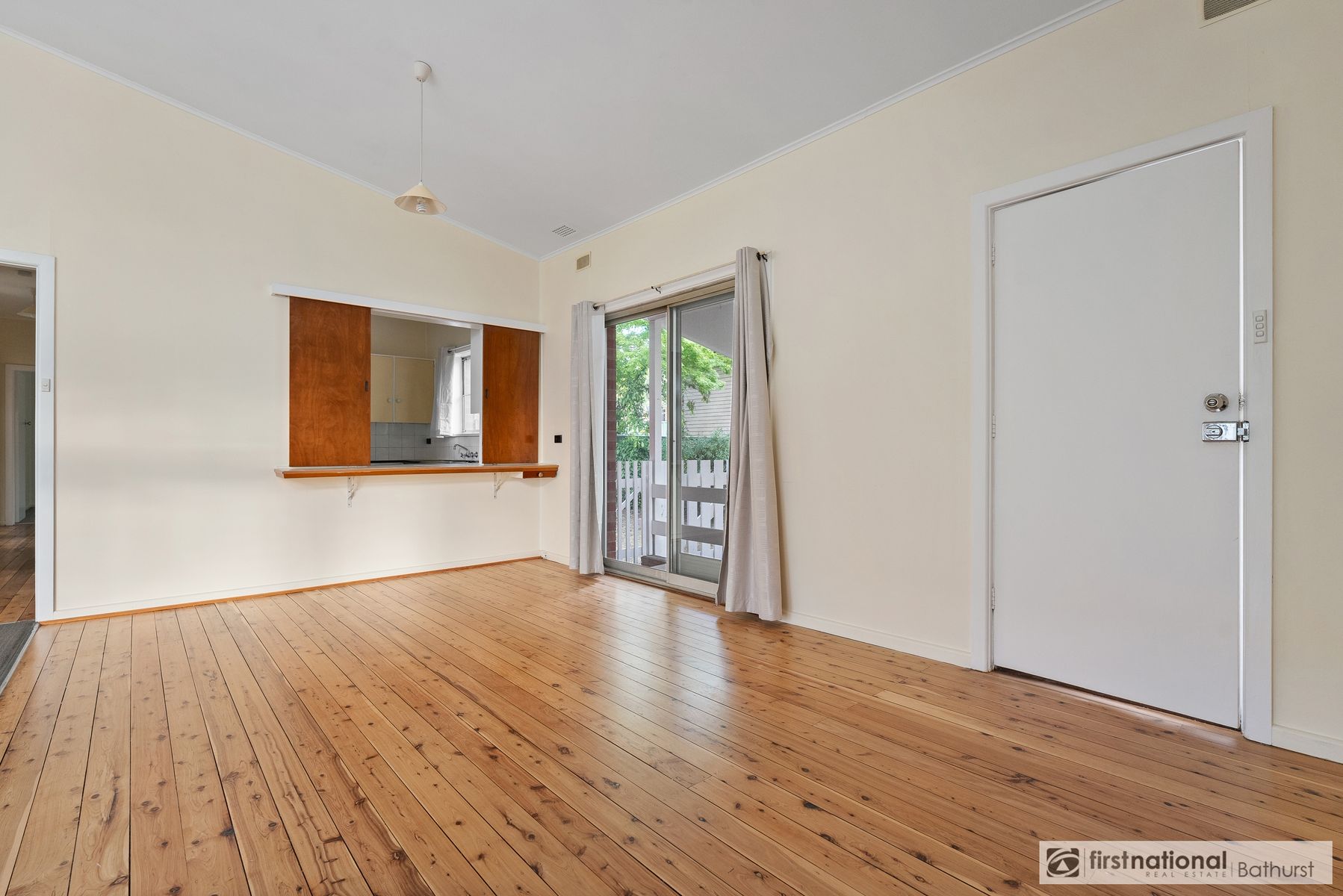 187 Browning Street, Bathurst NSW 2795, Bathurst - Thumbnail 2