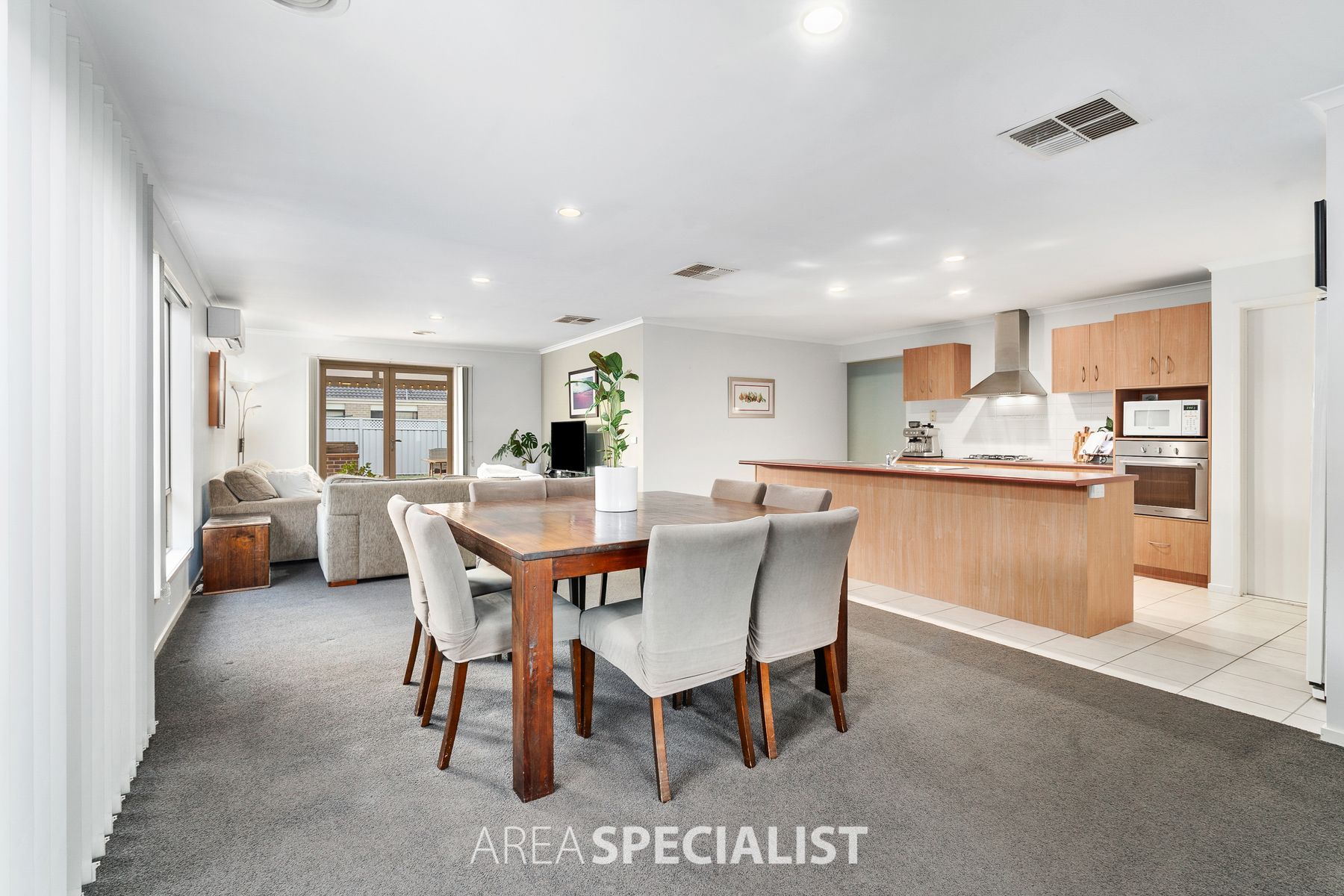4 Hateley Heath, Cranbourne East, VIC 3977, Cranbourne East - Thumbnail 7