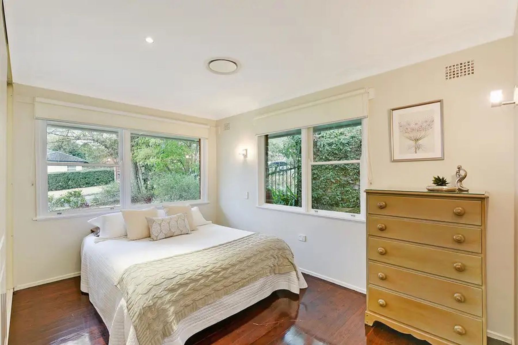 6 Leo Road, Pennant Hills NSW 2120, Pennant Hills - Thumbnail 5