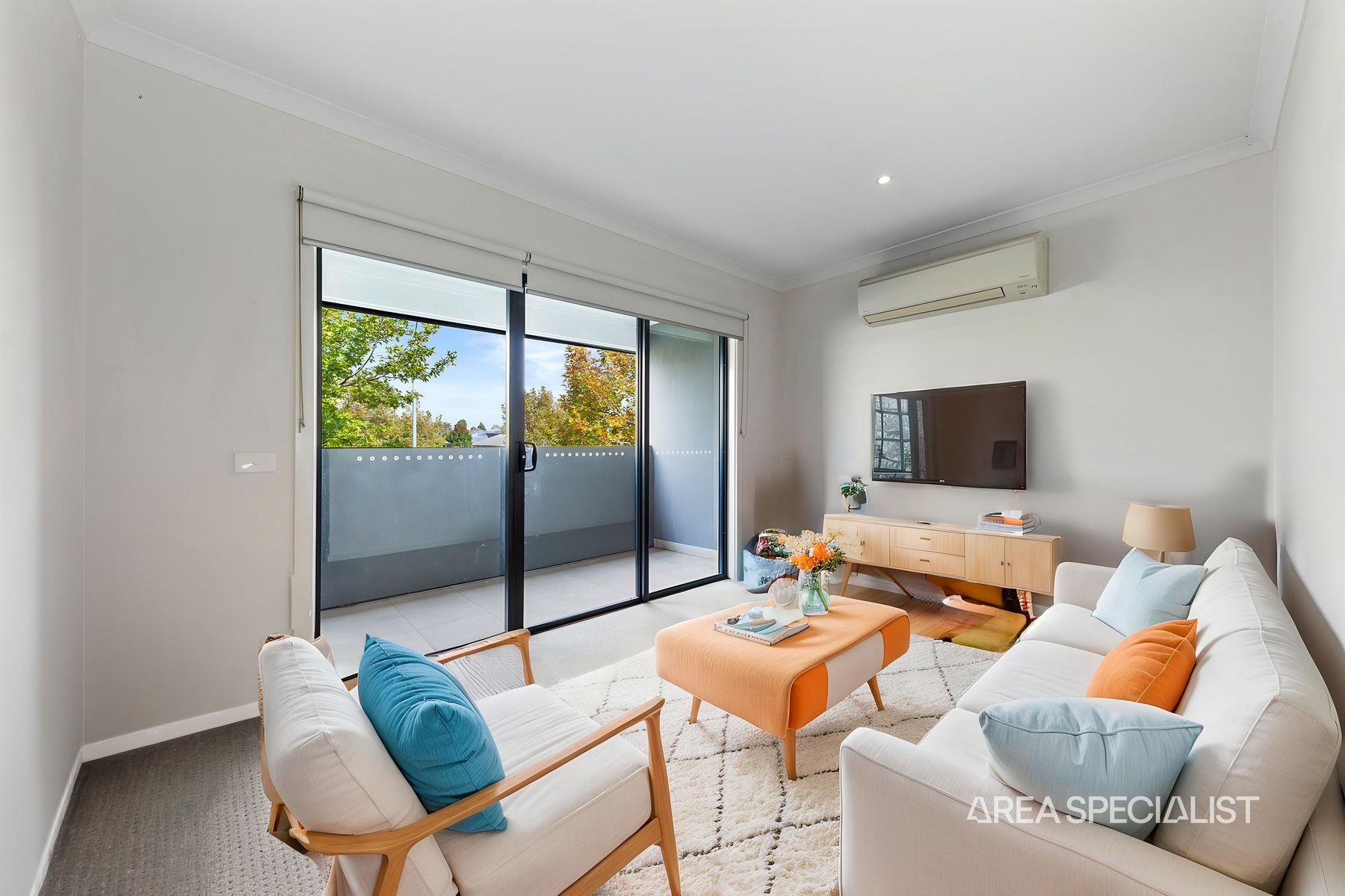 214 Henry Road, Pakenham, Pakenham - Thumbnail 3