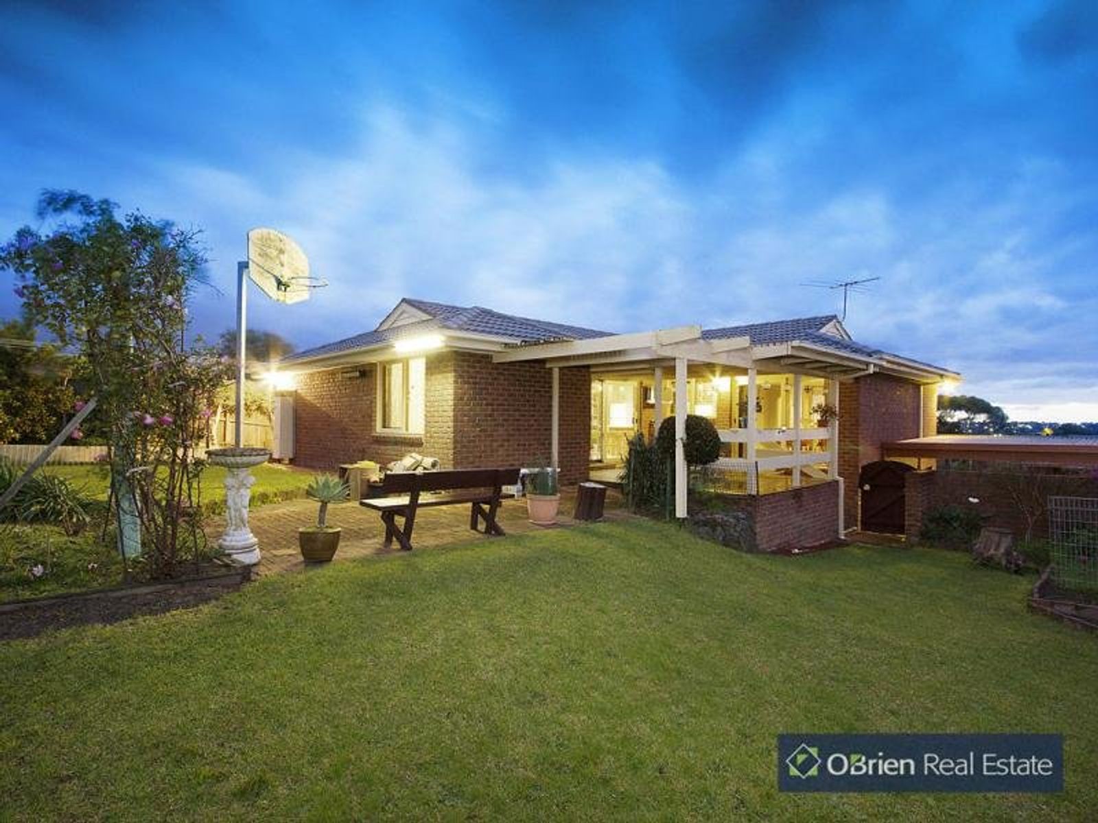 6 Satterley Close, Endeavour Hills, VIC 3802, Endeavour Hills - Thumbnail 8