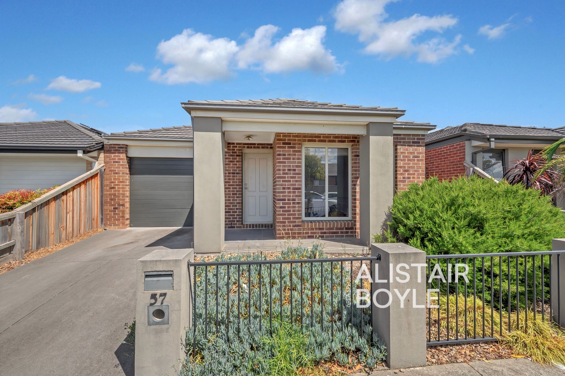 57 Arlington Avenue, Pakenham, VIC 3810, Pakenham - Thumbnail 2