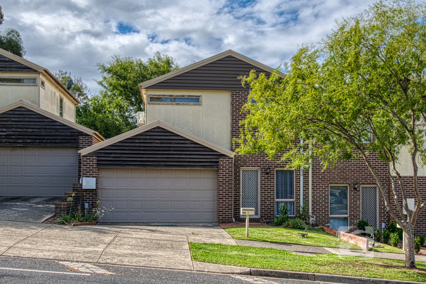 2/52-54 Shinners Avenue, Berwick VIC 3806, Berwick - Image 1