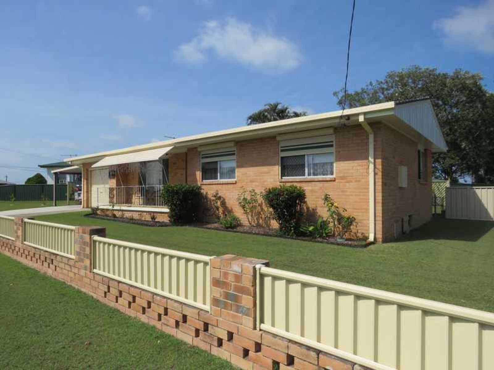 23 Bruton Street, Casino - Thumbnail 4