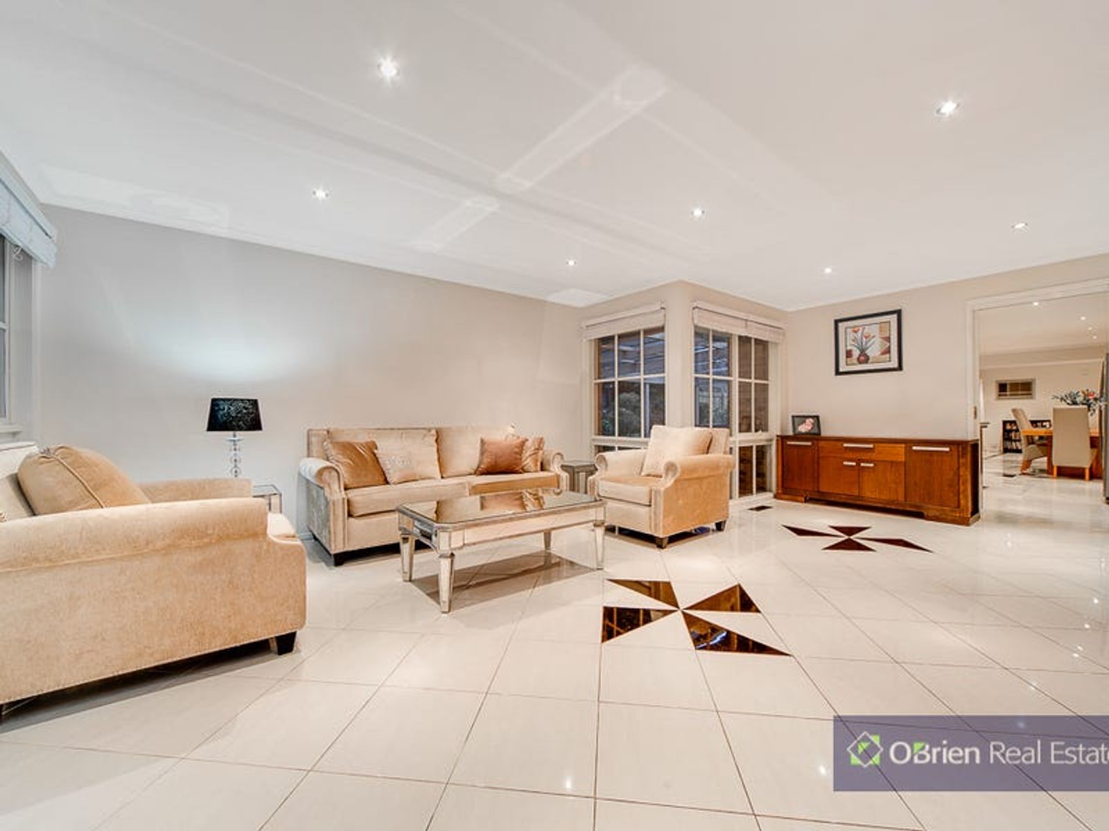 7 Dundee Court, Endeavour Hills, VIC 3802, Endeavour Hills - Thumbnail 3