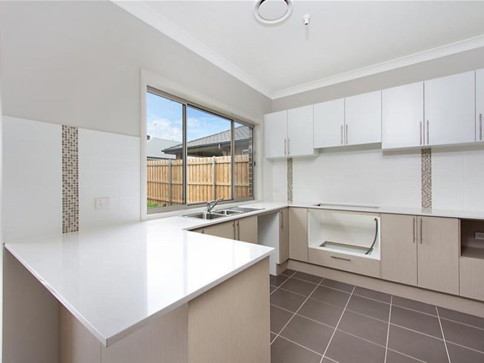 Glenmore Park NSW 2745, Glenmore Park - Thumbnail 4