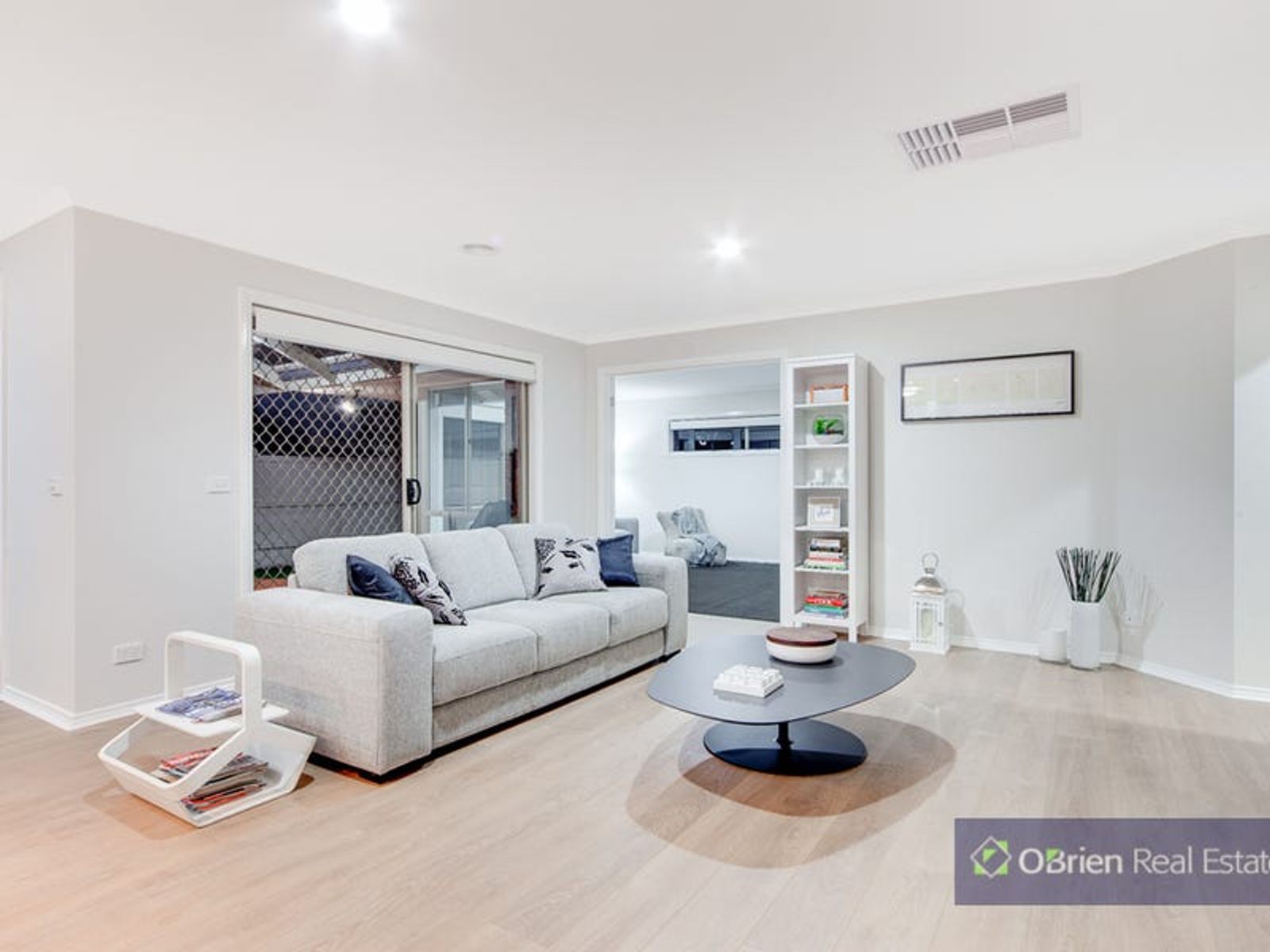 30 Champagne Grove, Narre Warren South, VIC 3805, Narre Warren South - Thumbnail 3