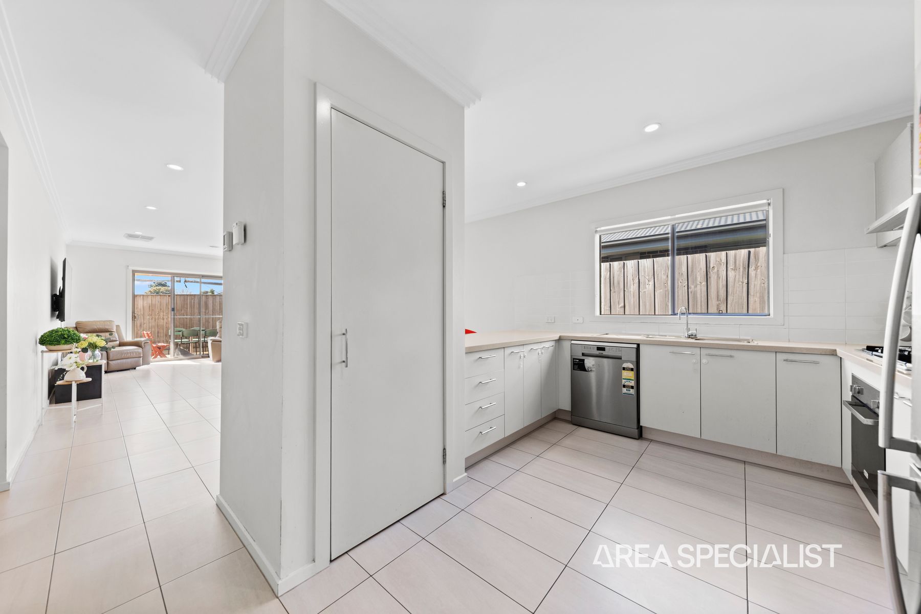 5 Spinebill Court, Pakenham, VIC 3810, Pakenham - Thumbnail 8