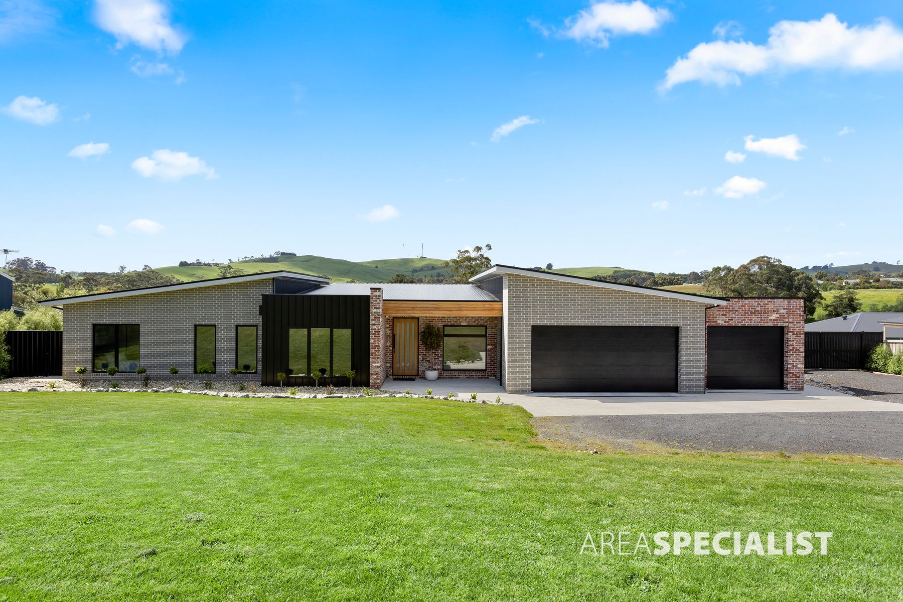 84 Bena Road, Korumburra, VIC 3950, Korumburra - Thumbnail 2