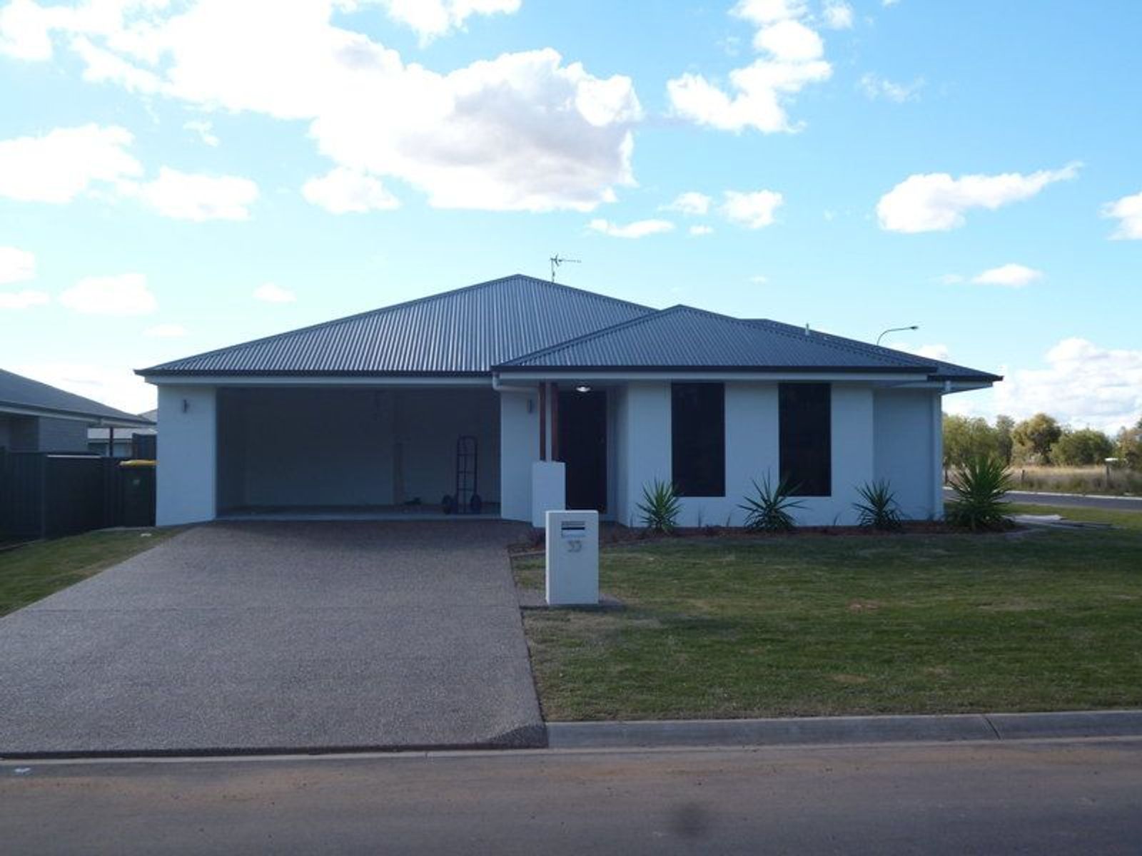 33 Cameron Street, Chinchilla QLD 4413