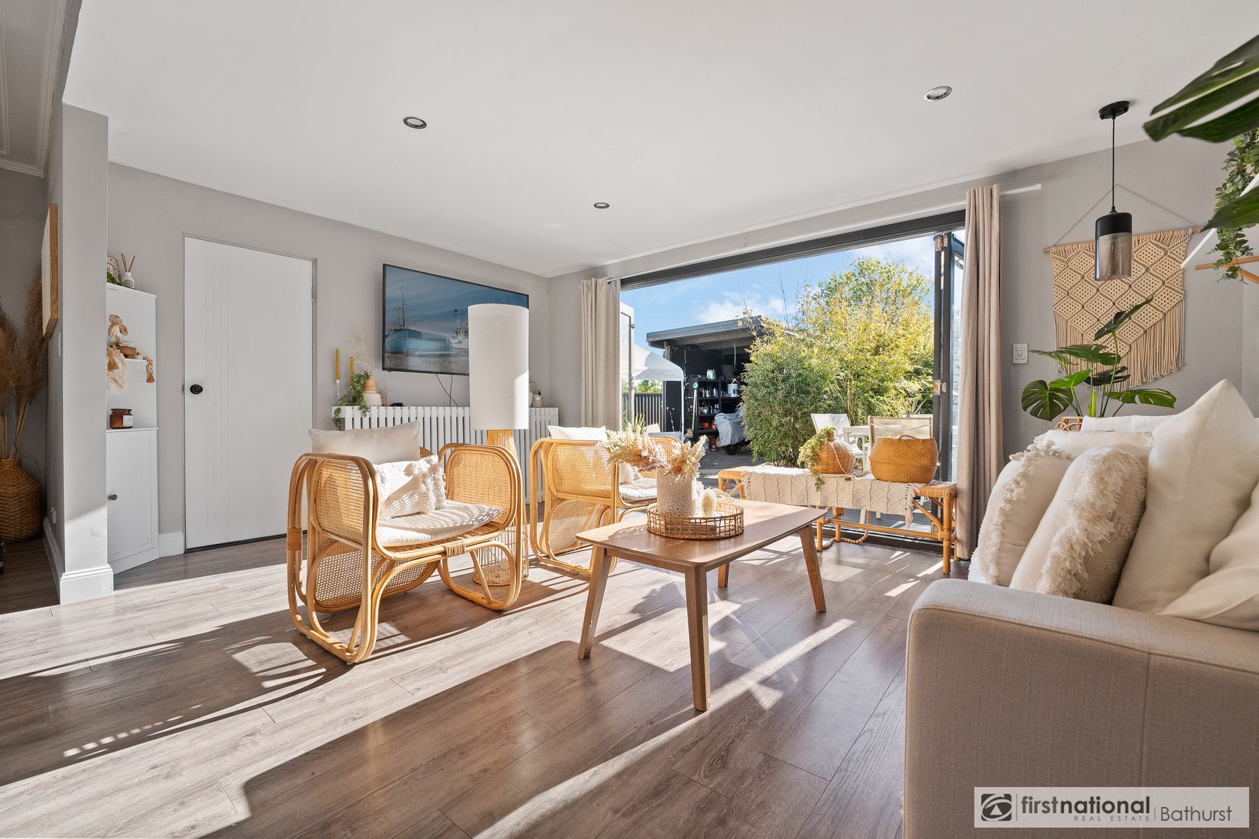9 Tremain Avenue, West Bathurst NSW 2795, West Bathurst - Thumbnail 2