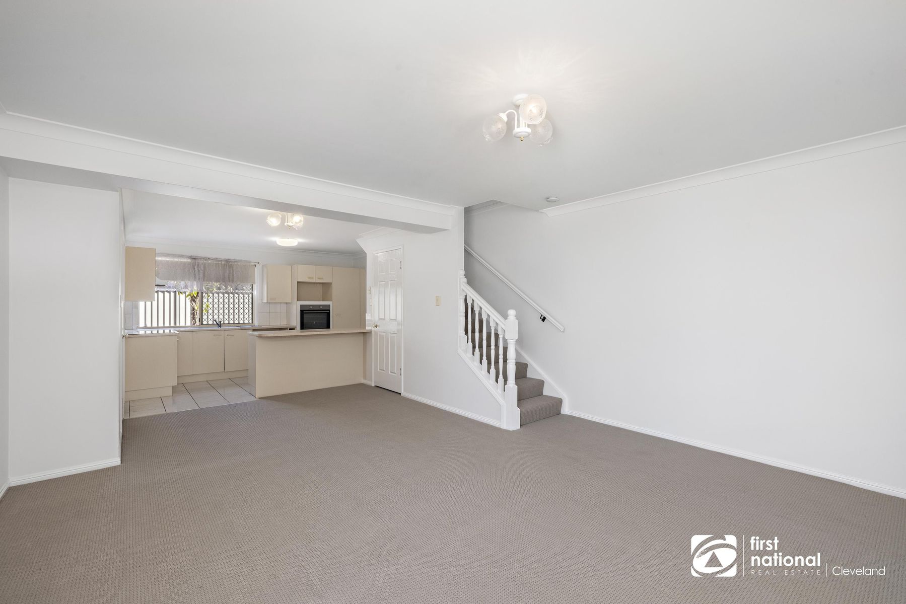 3/33 Longland Street, Cleveland QLD 4163, Cleveland - Thumbnail 2